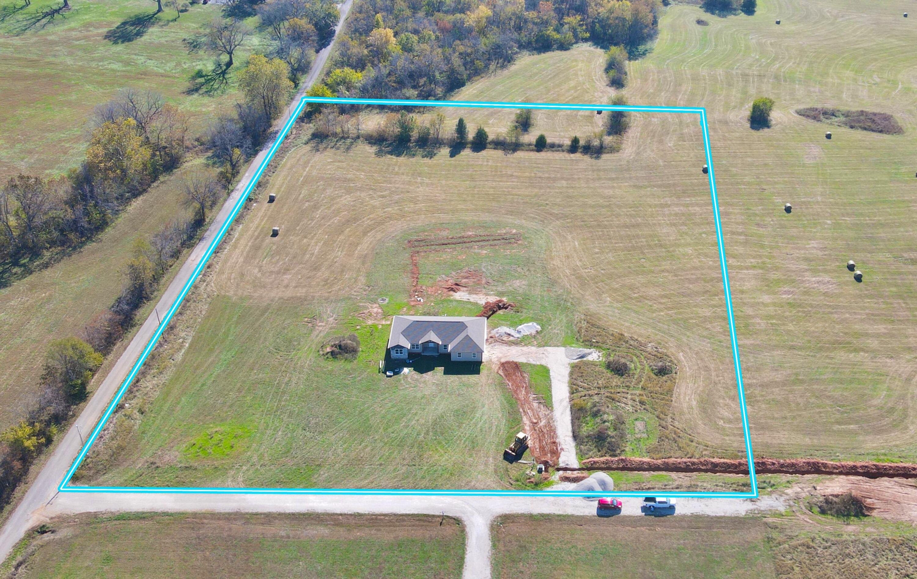 Photo 2 - Residential for sale – 20203  Lawrence 2008p   Everton, MO