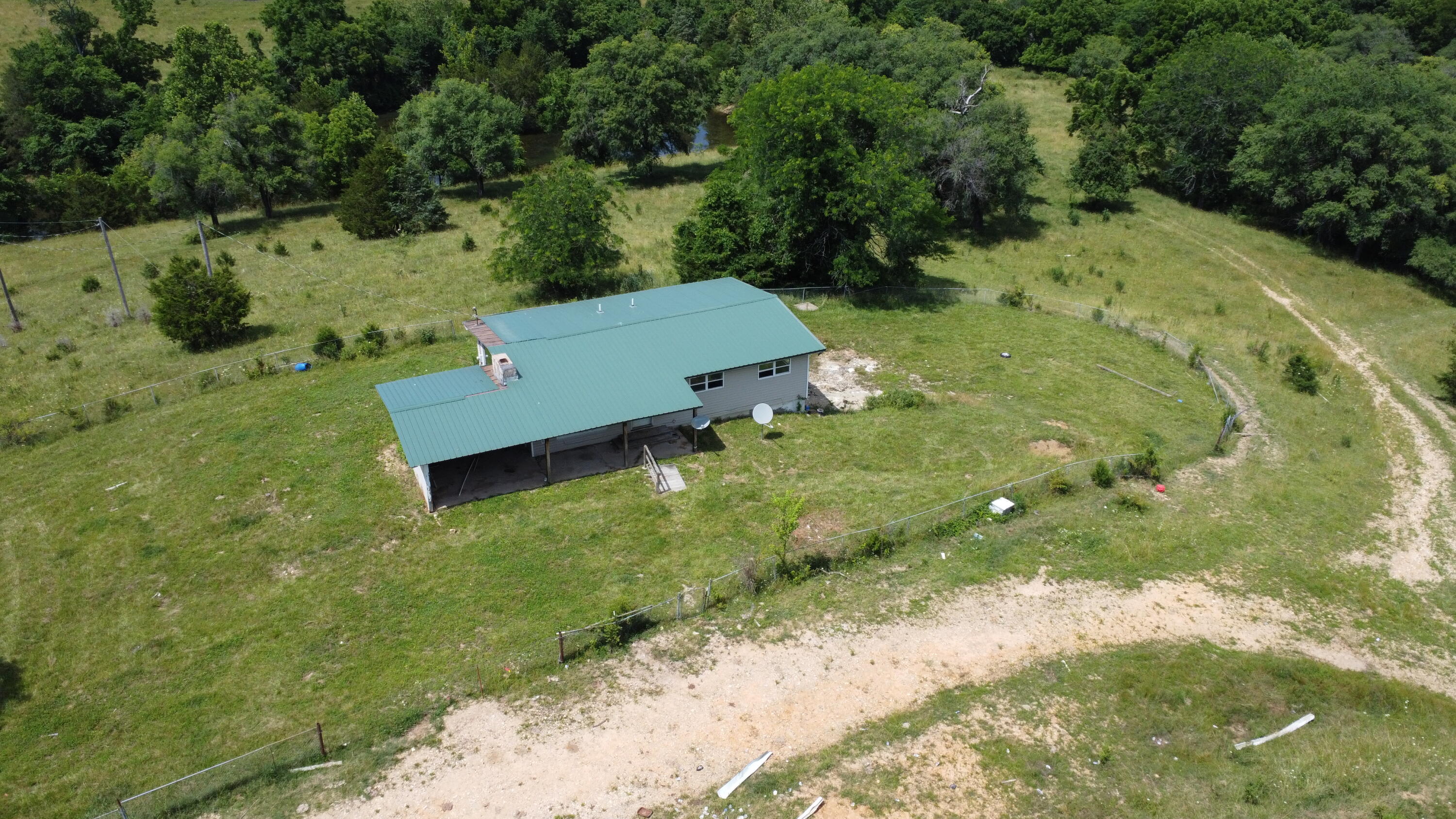 Photo 3 - Farm for sale – 000  Hc66   Sparta, MO