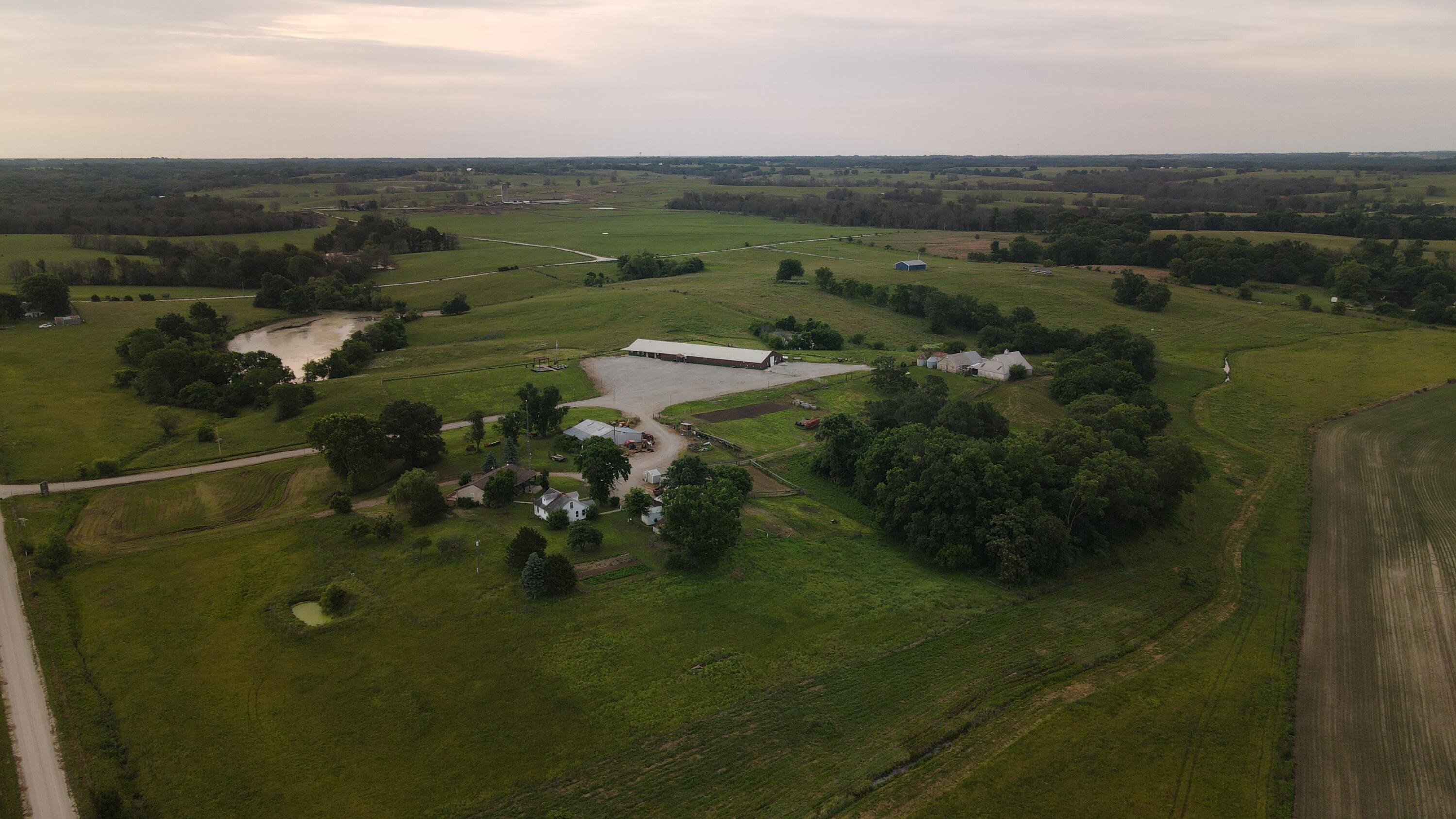 Photo 4 - Residential for sale – 126 SW 400th Road  Warrensburg, MO