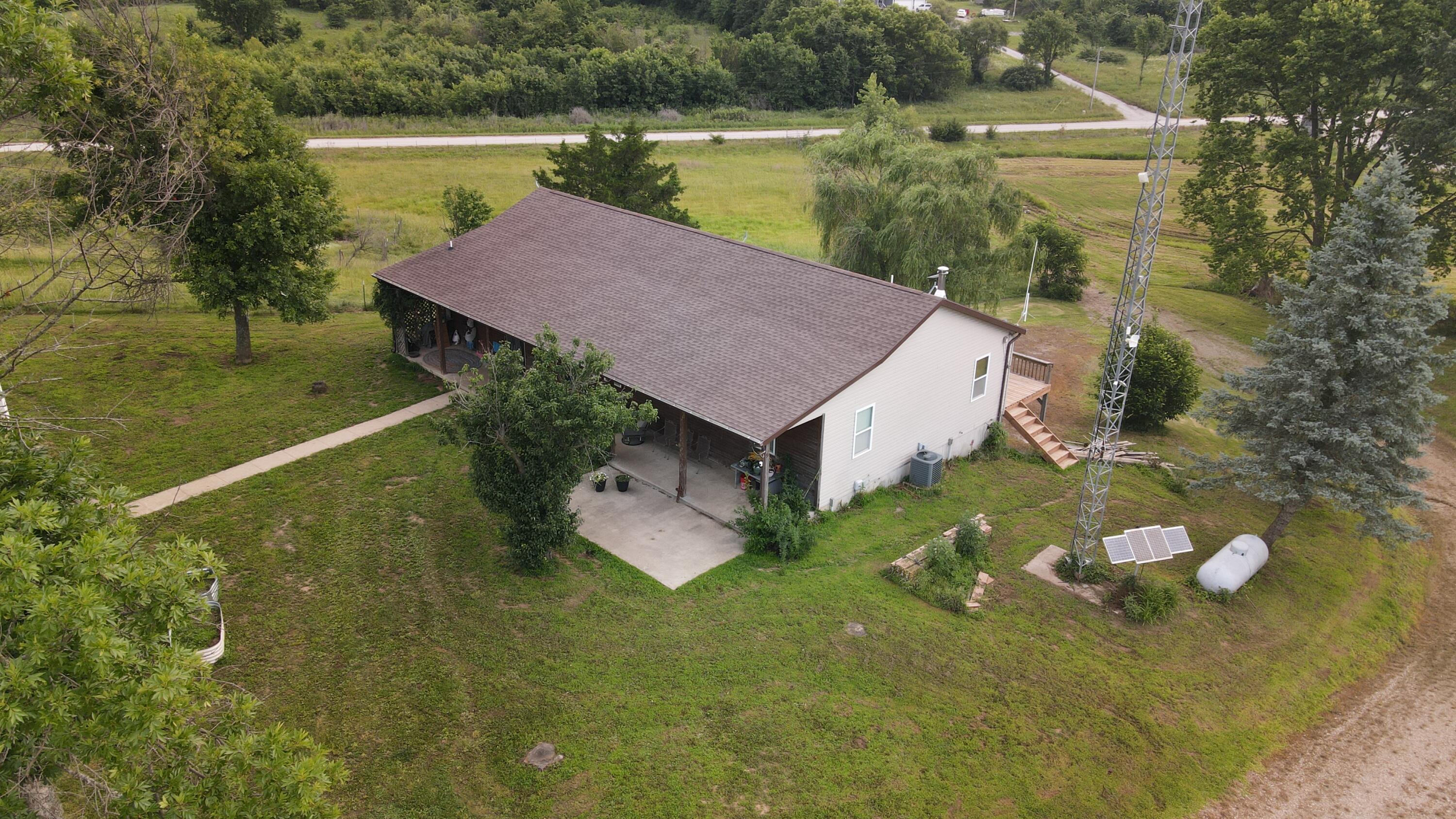 Residential for sale – 126 SW 400th Road  Warrensburg, MO