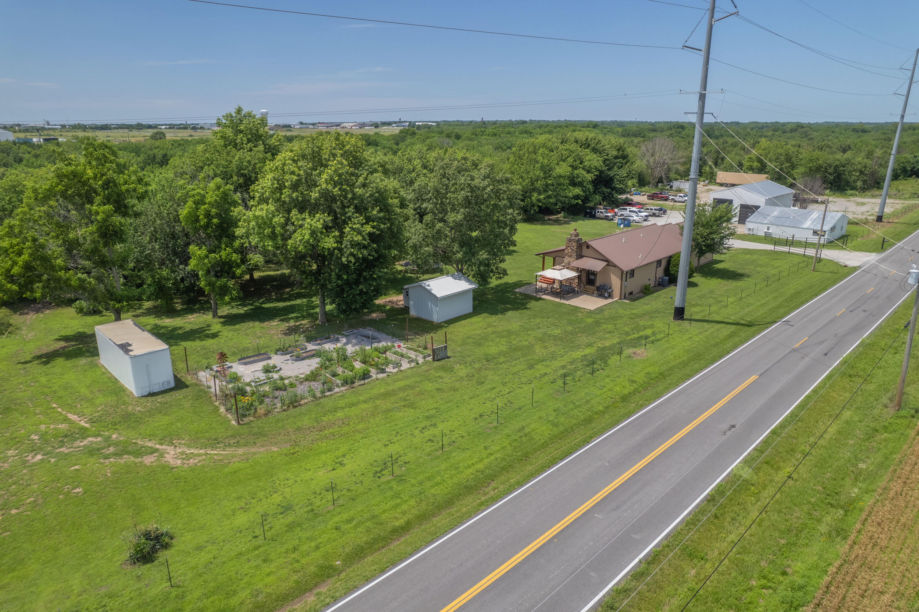 Photo 54 - Residential for sale – 201  201 County Rd 180   Joplin, MO