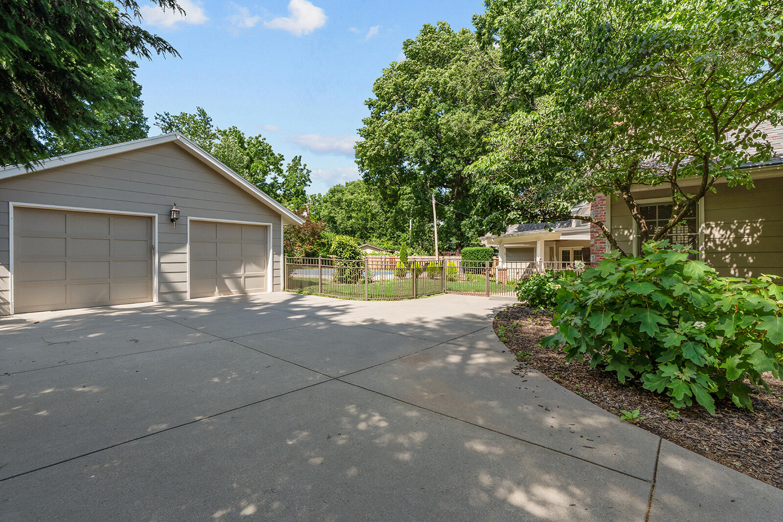 Photo 54 - Residential for sale – 1645 E Meadowmere Street  Springfield, MO