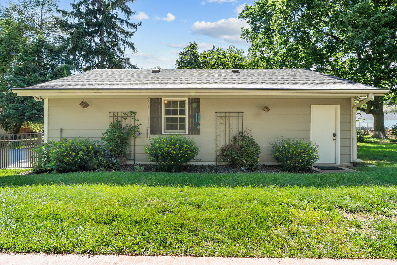 Photo 65 - Residential for sale – 1645 E Meadowmere Street  Springfield, MO