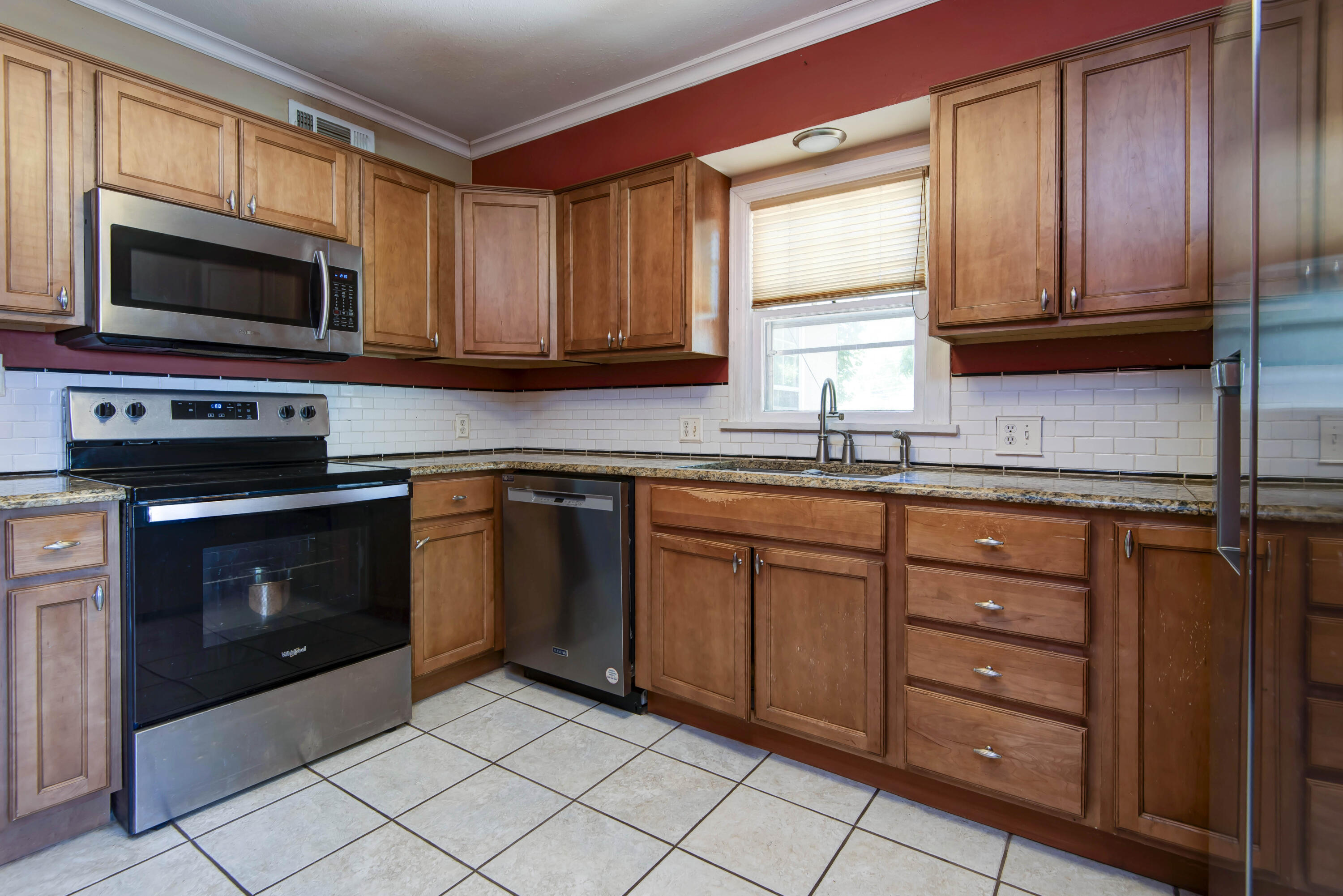 Photo 10 - Residential for sale – 1235 E Stanford Street  Springfield, MO