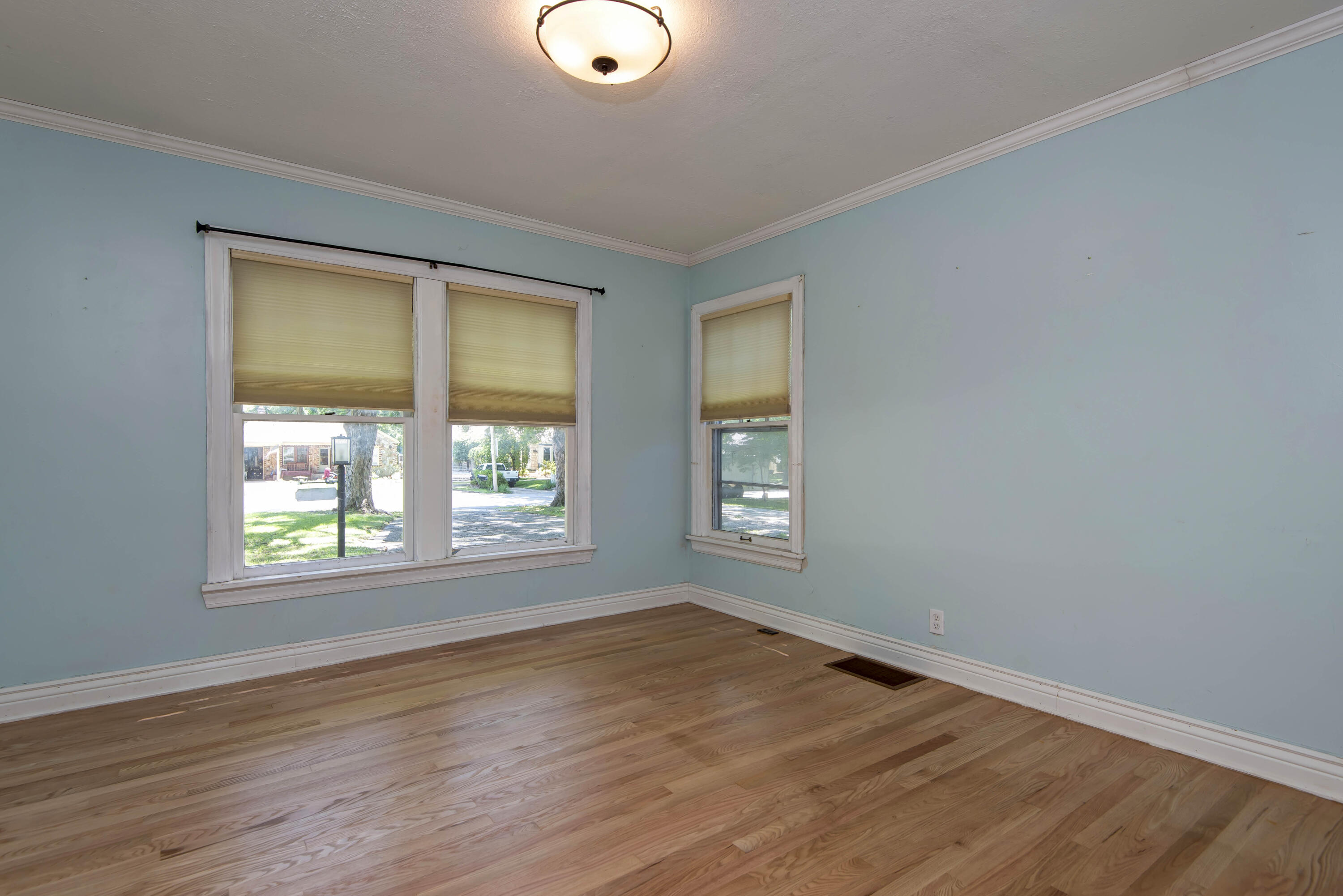 Photo 13 - Residential for sale – 1235 E Stanford Street  Springfield, MO