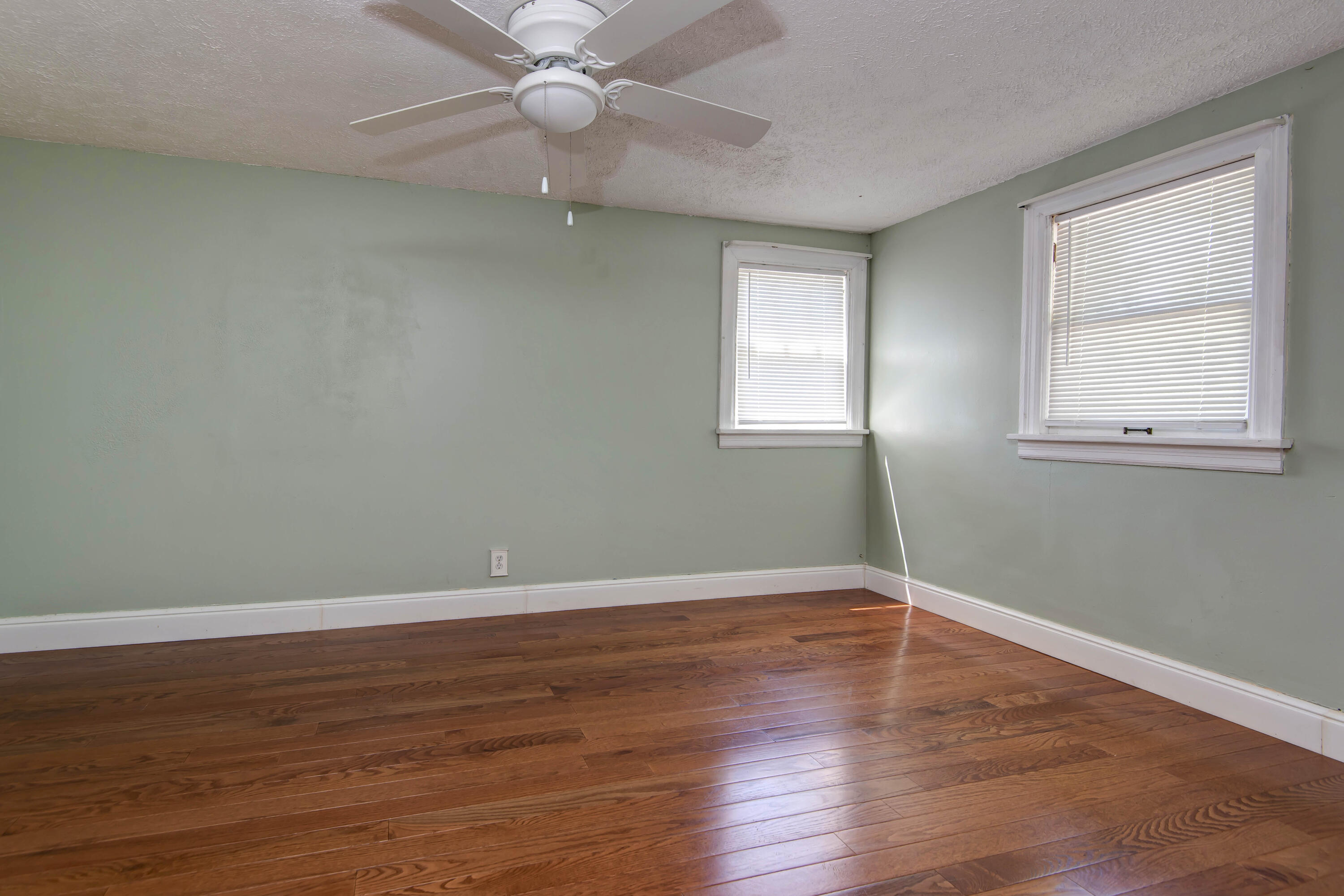 Photo 16 - Residential for sale – 1235 E Stanford Street  Springfield, MO