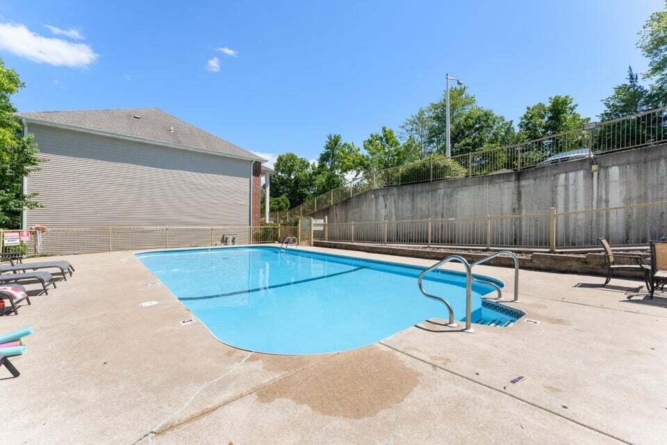 Photo 20 - Residential for sale – 200  Golf View Drive  Branson, MO