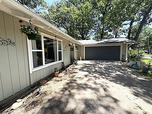 Photo 3 - Residential for sale – 1003  Hickory Street  Cassville, MO