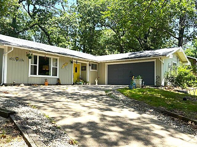 Photo 2 - Residential for sale – 1003  Hickory Street  Cassville, MO