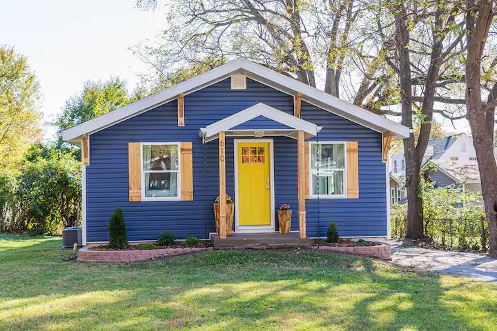 Residential for sale – 610 E Cozy Street  Springfield, MO