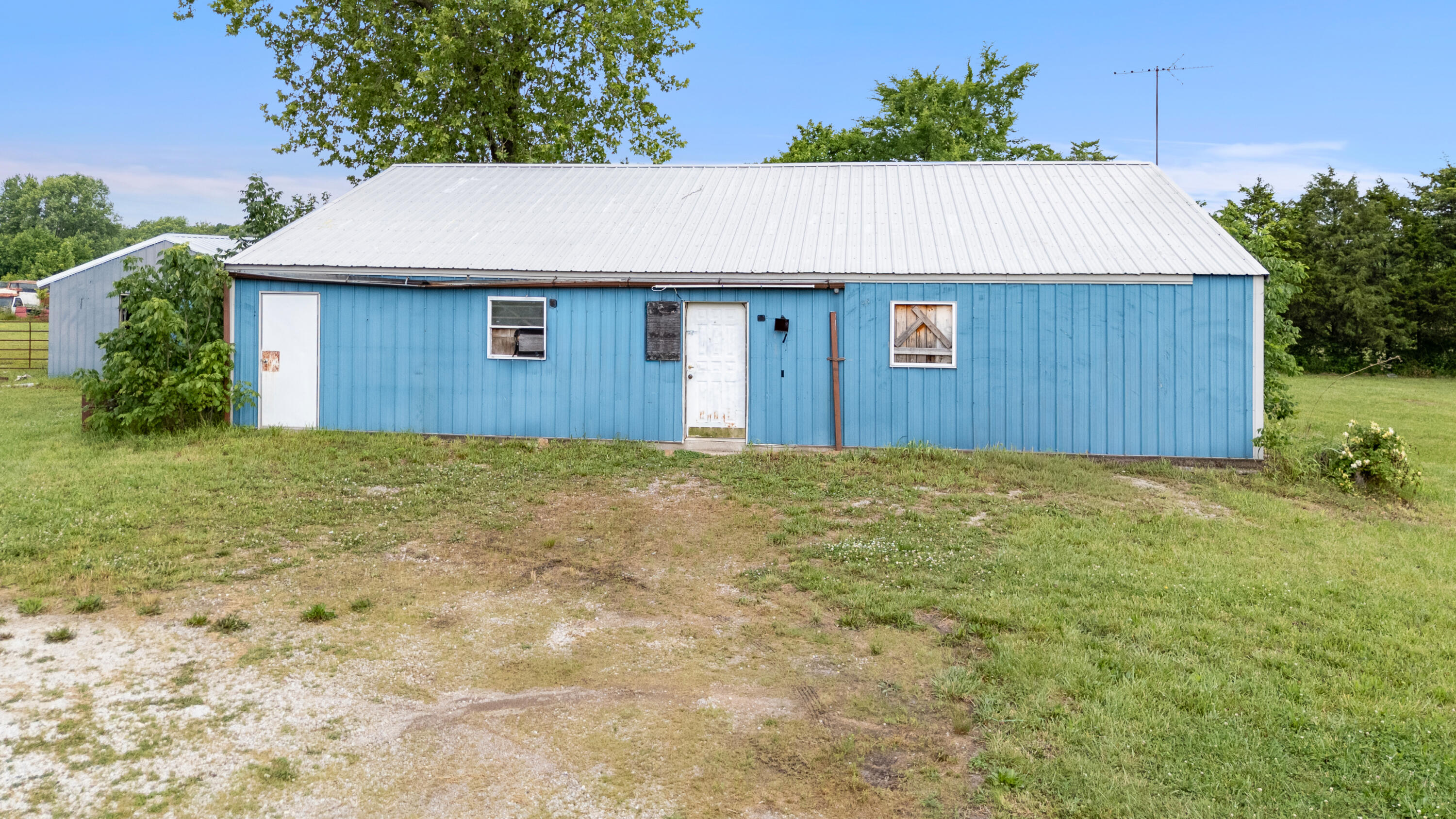 Photo 2 - Land for sale – 26095  State Highway 37   Washburn, MO