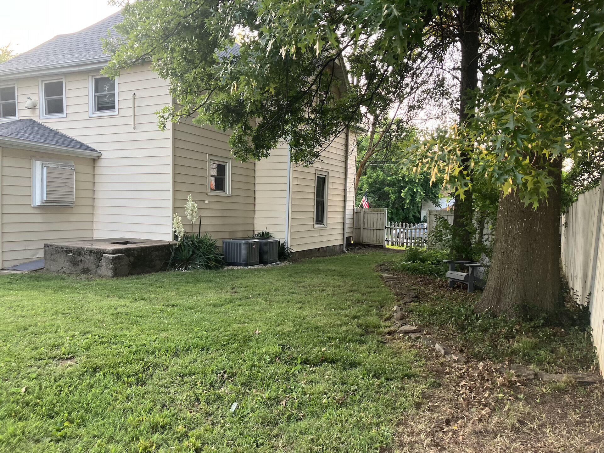 Photo 34 - Residential for sale – 438 E Washington Street  Marshfield, MO