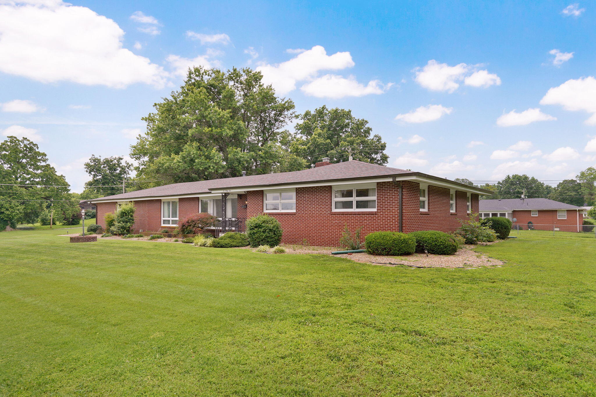Photo 6 - Residential for sale – 635  Valley View Drive  Mt Vernon, MO