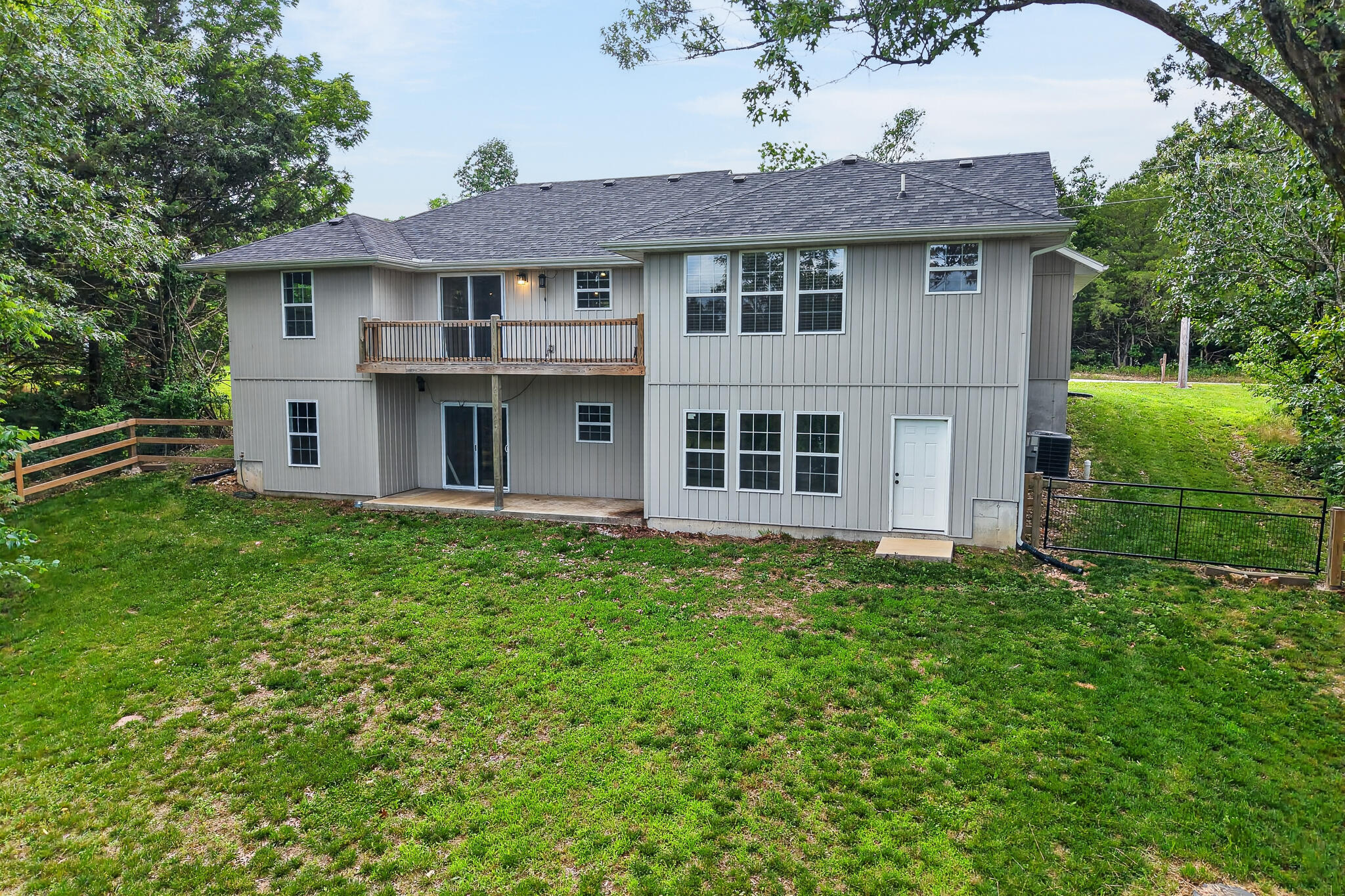 Photo 3 - Residential for sale – 142  Danalia Drive  Marshfield, MO