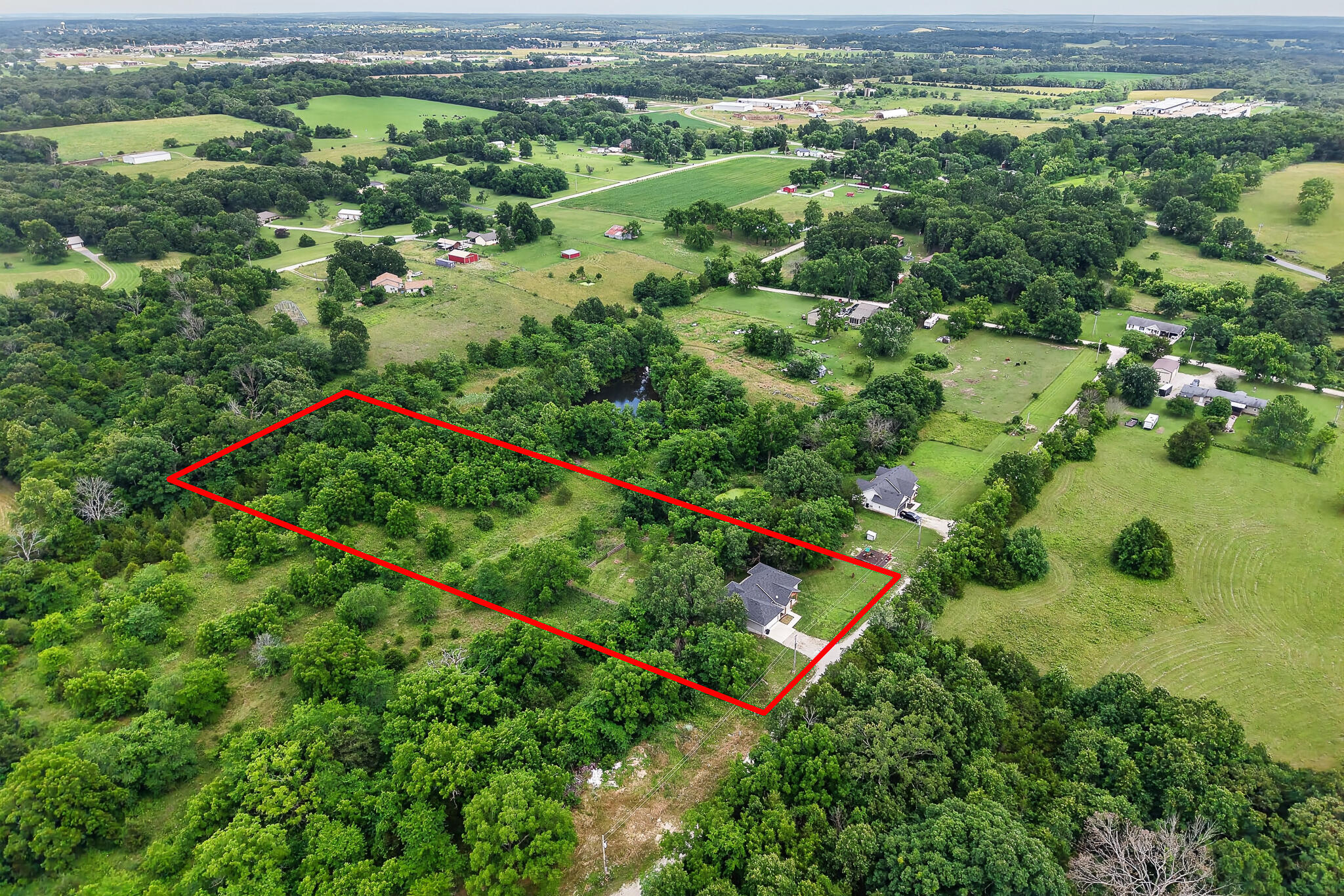 Photo 2 - Residential for sale – 142  Danalia Drive  Marshfield, MO