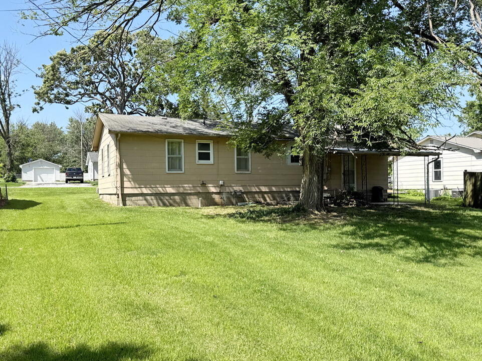 Photo 25 - Residential for sale – 322 W Lafayette Street  El Dorado Springs, MO