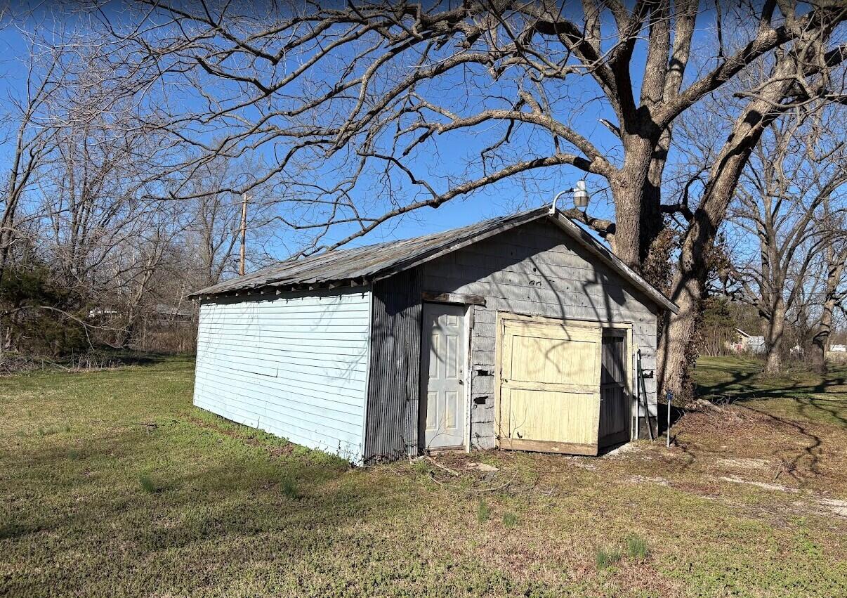 Photo 22 - Residential for sale – 29060  Main Street  Seligman, MO