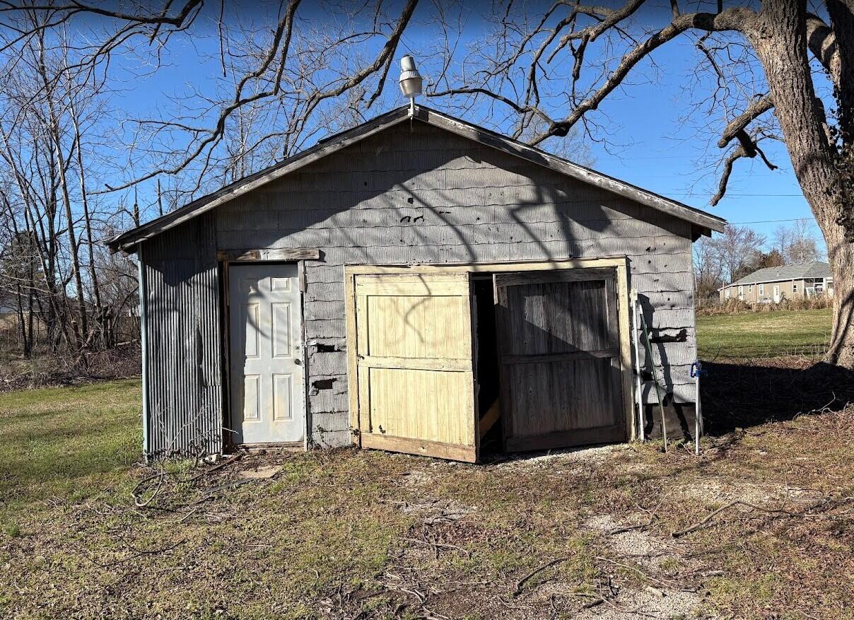 Photo 23 - Residential for sale – 29060  Main Street  Seligman, MO