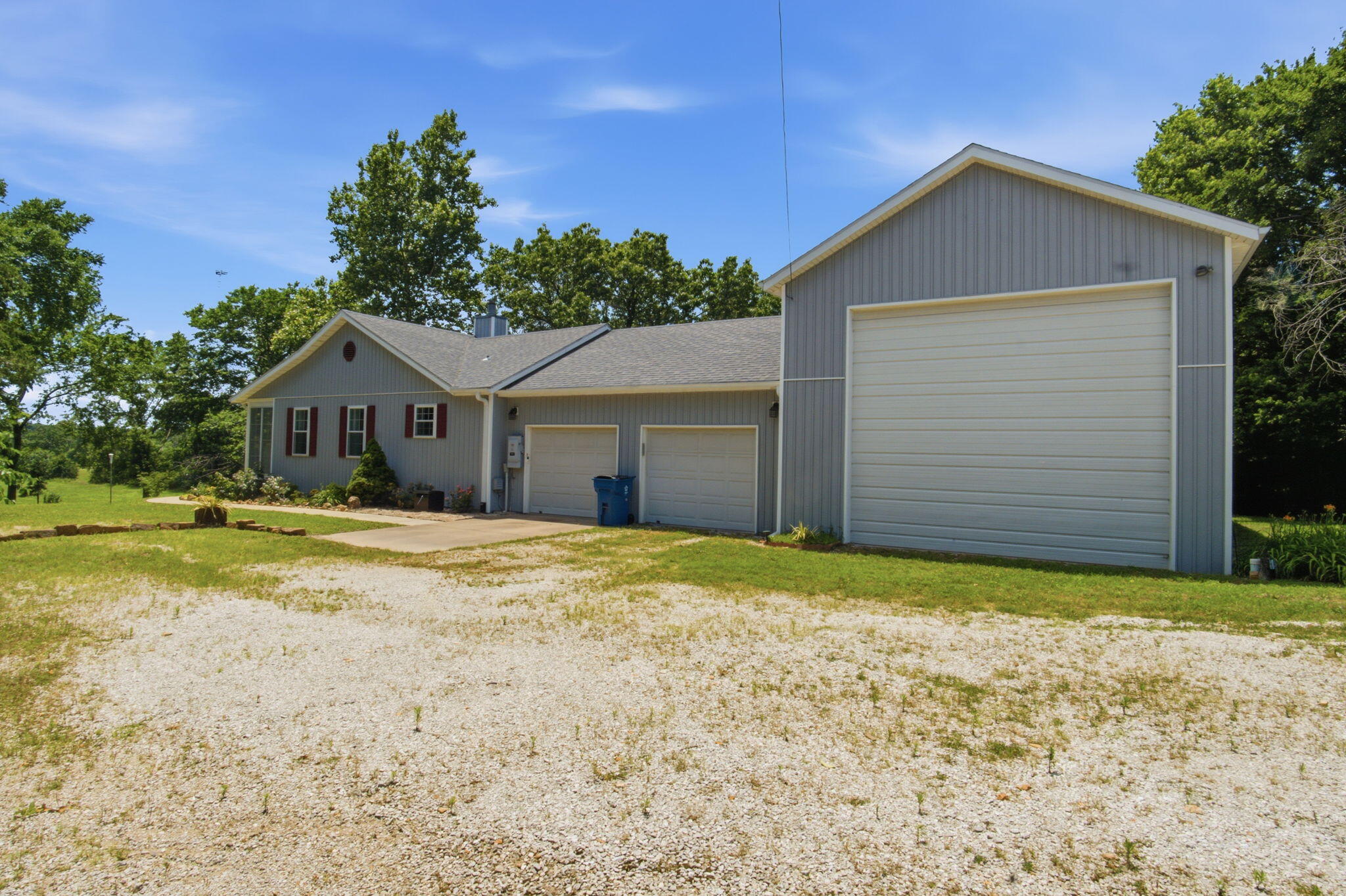 Photo 5 - Residential for sale – 802  Hayes Avenue  Carl Junction, MO