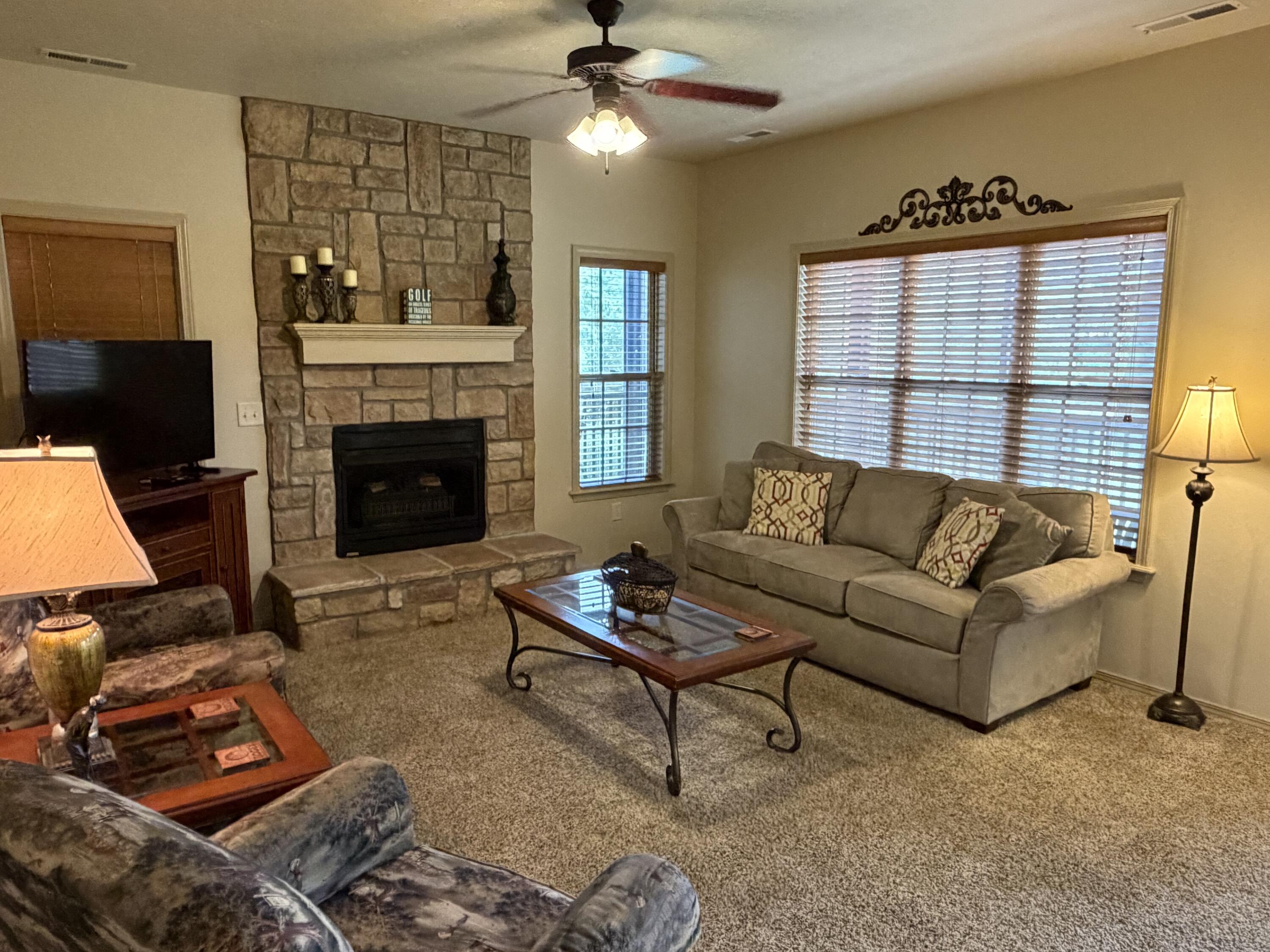 Photo 11 - Residential for sale – 1241  Golf Drive  Branson West, MO