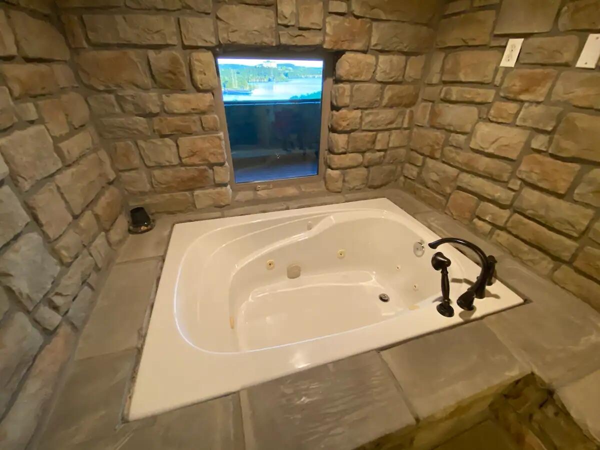Photo 28 - Residential for sale – 48  King Circle  Branson, MO