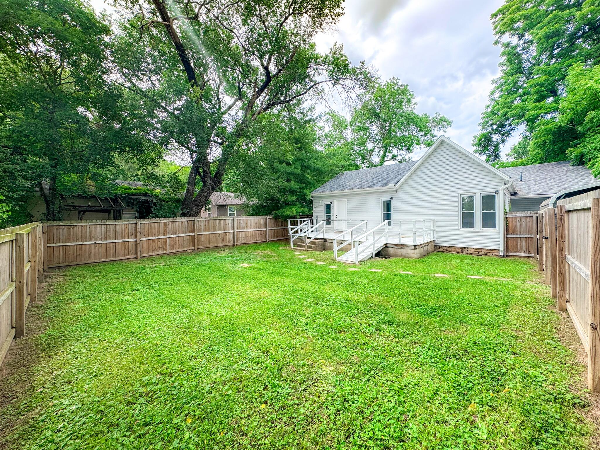 Photo 20 - Residential for sale – 205 W 5th Street  Pineville, MO