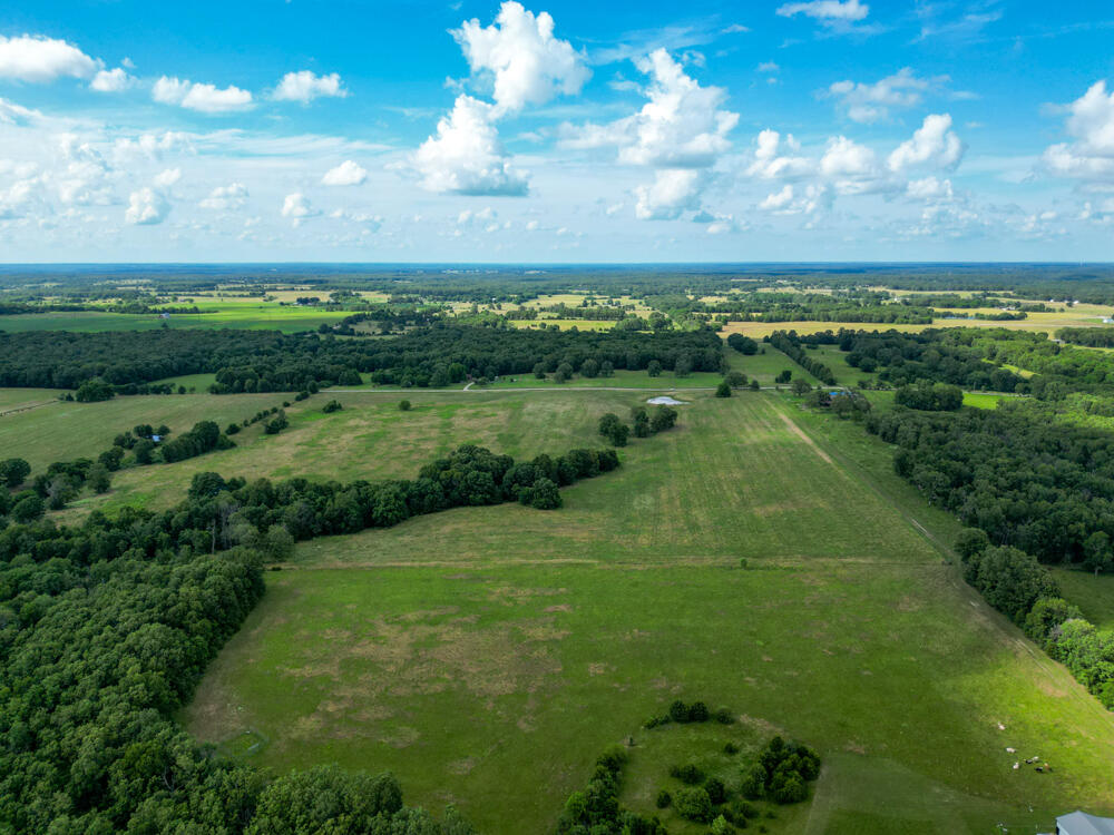 Photo 5 - Farm for sale – 10175  Doe Run Road  Phillipsburg, MO