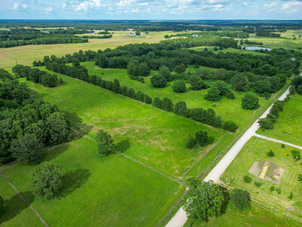 Photo 3 - Farm for sale – 10175  Doe Run Road  Phillipsburg, MO