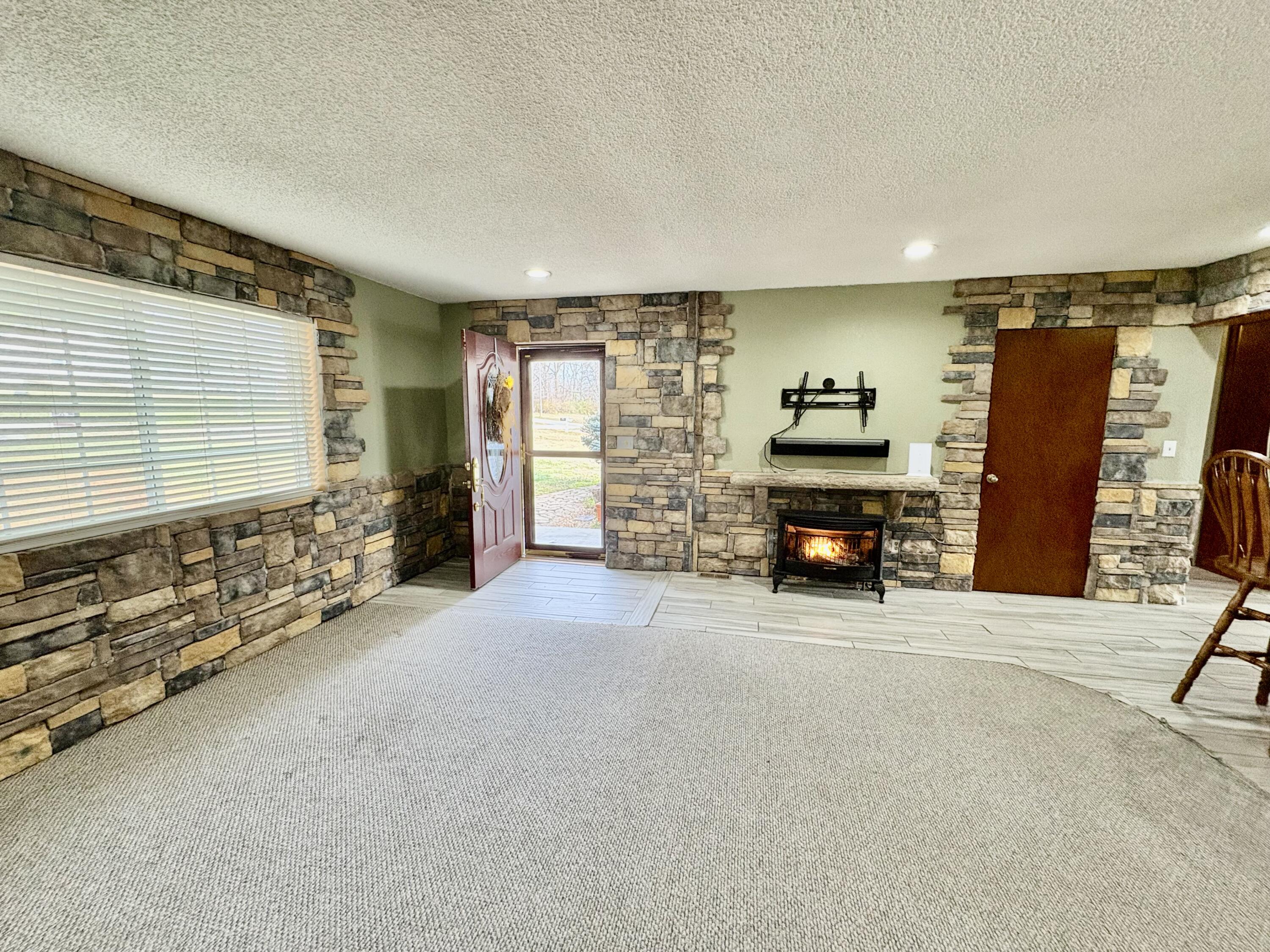 Photo 14 - Residential for sale – 203  Wynes Circle  Greenfield, MO