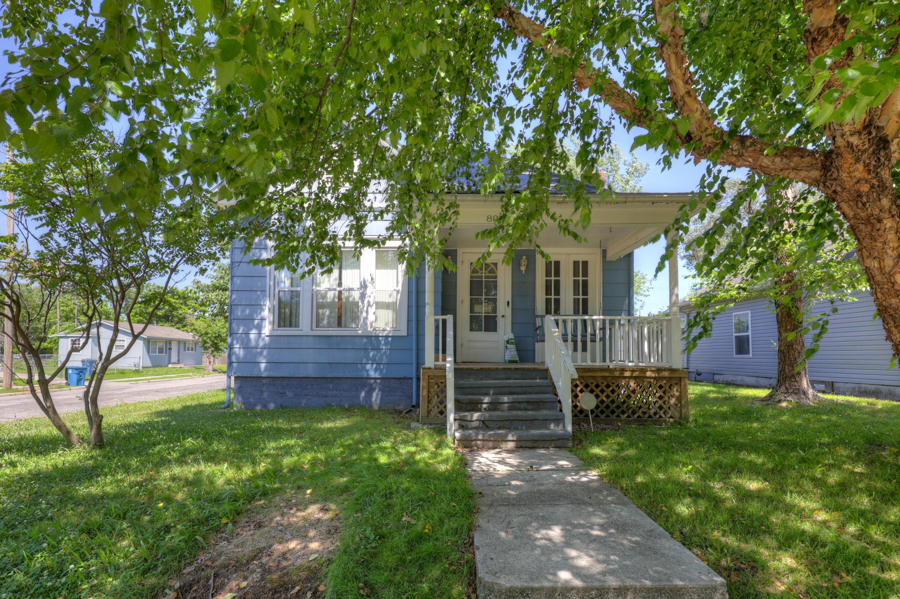 Photo 2 - Residential for sale – 801 S Empire Avenue  Joplin, MO