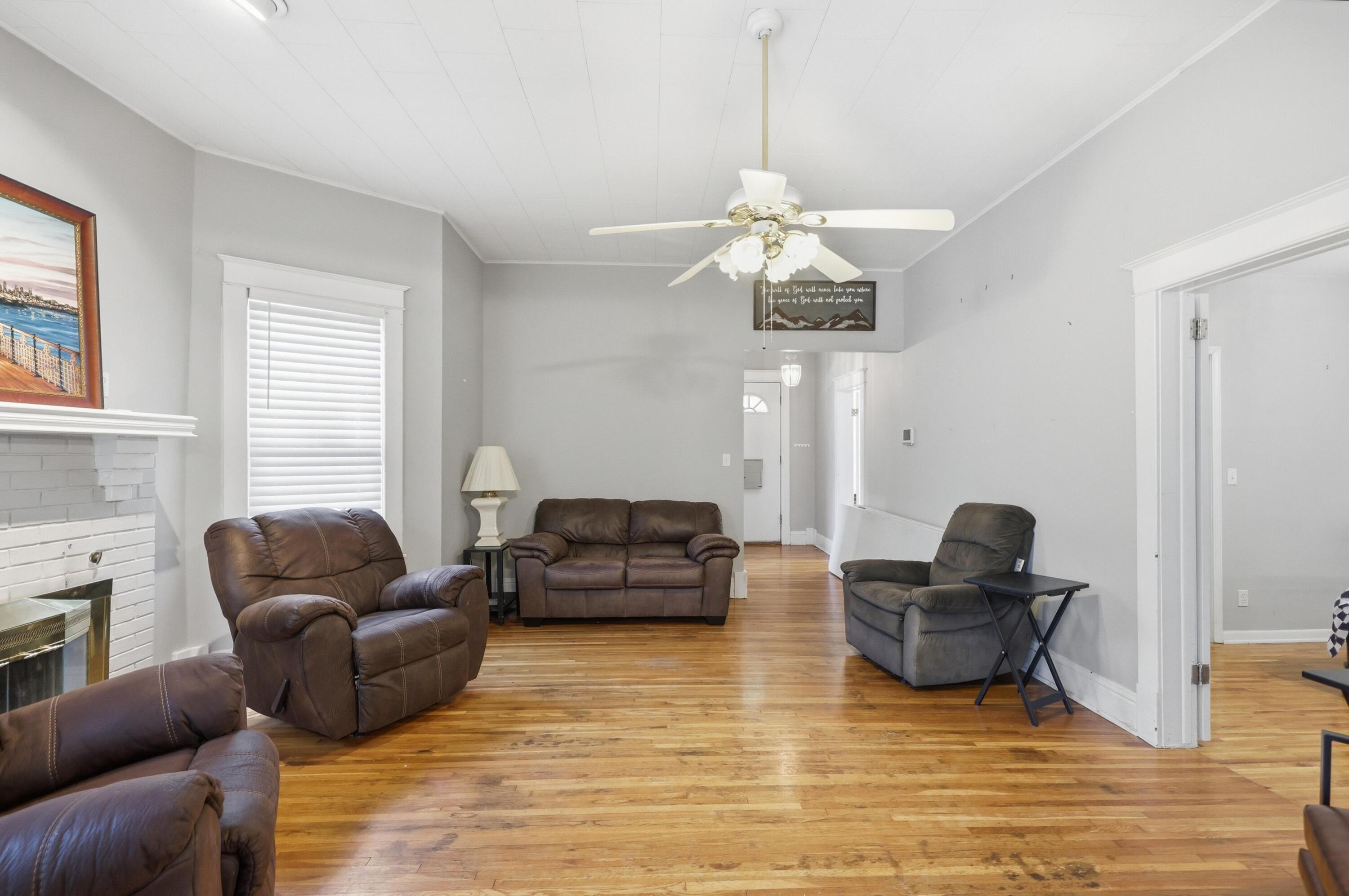 Photo 9 - Residential for sale – 801 S Empire Avenue  Joplin, MO