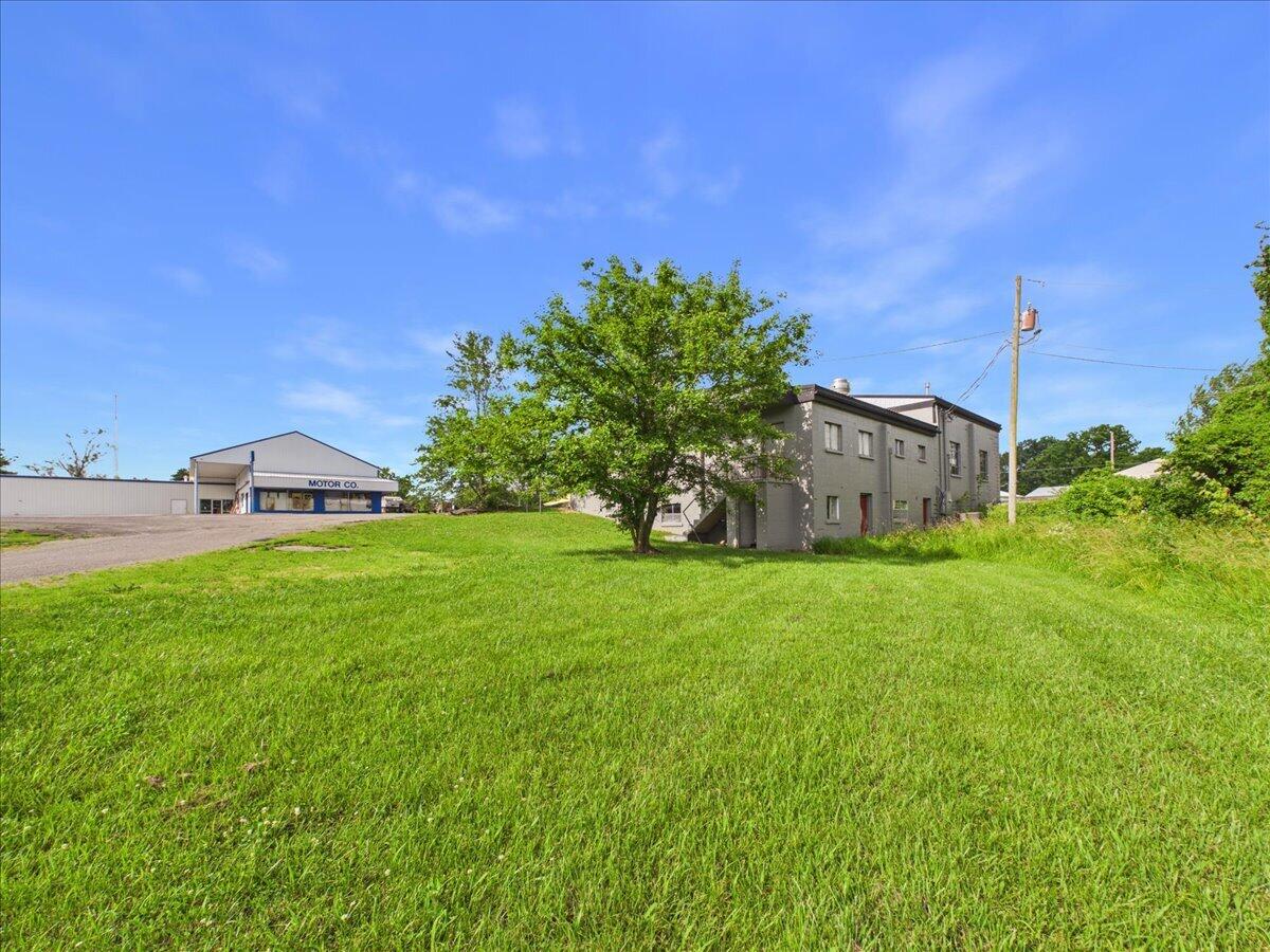 Photo 14 - Commercial Sale for sale – 114 S Dallas Street  Urbana, MO