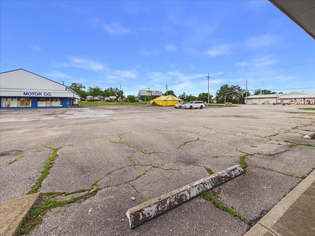 Photo 6 - Commercial Sale for sale – 114 S Dallas Street  Urbana, MO