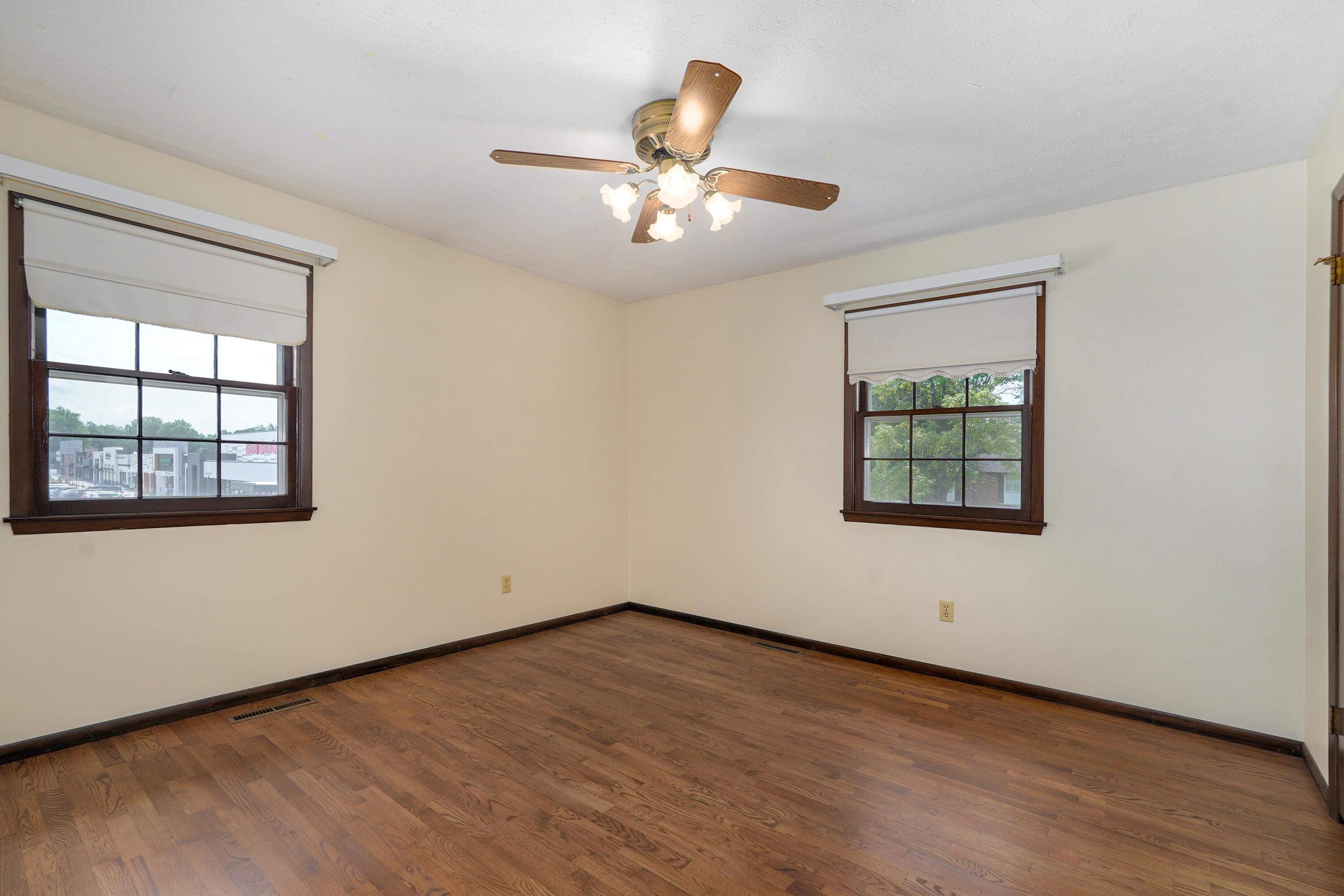 Photo 19 - Residential for sale – 2841 E Normandy Street  Springfield, MO