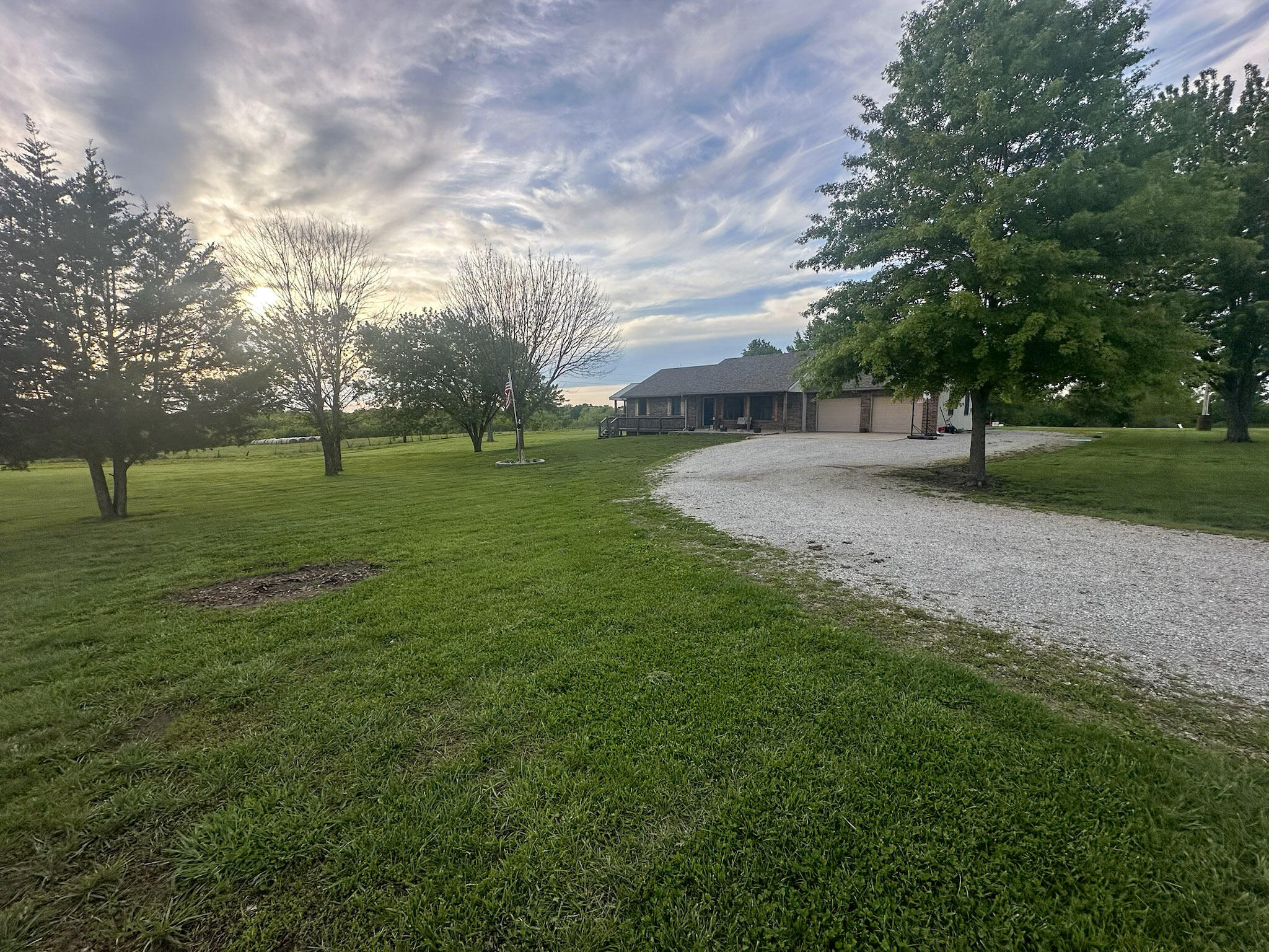 Photo 4 - Residential for sale – 783 NW 43p Road  Clinton, MO