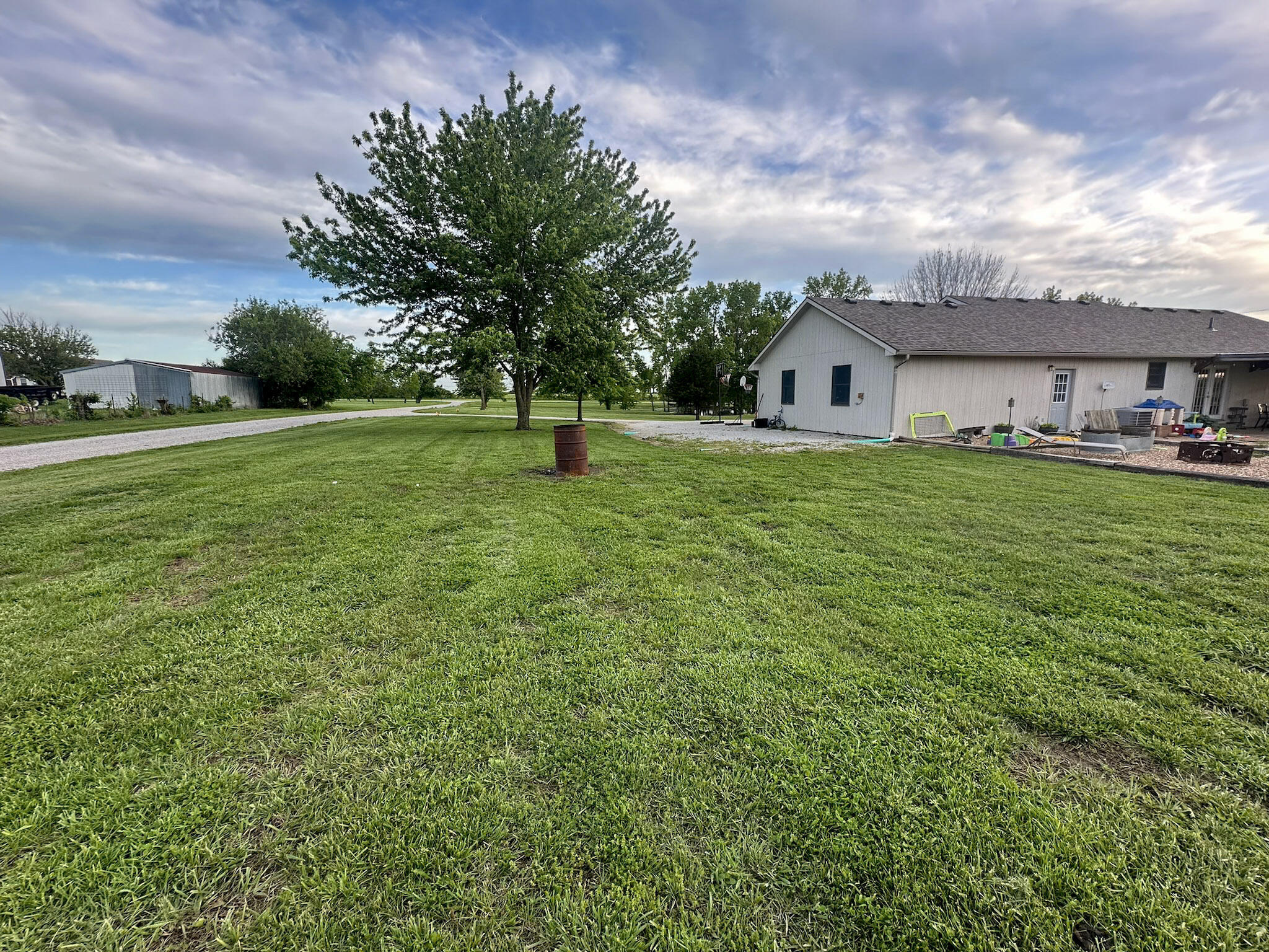 Photo 11 - Residential for sale – 783 NW 43p Road  Clinton, MO