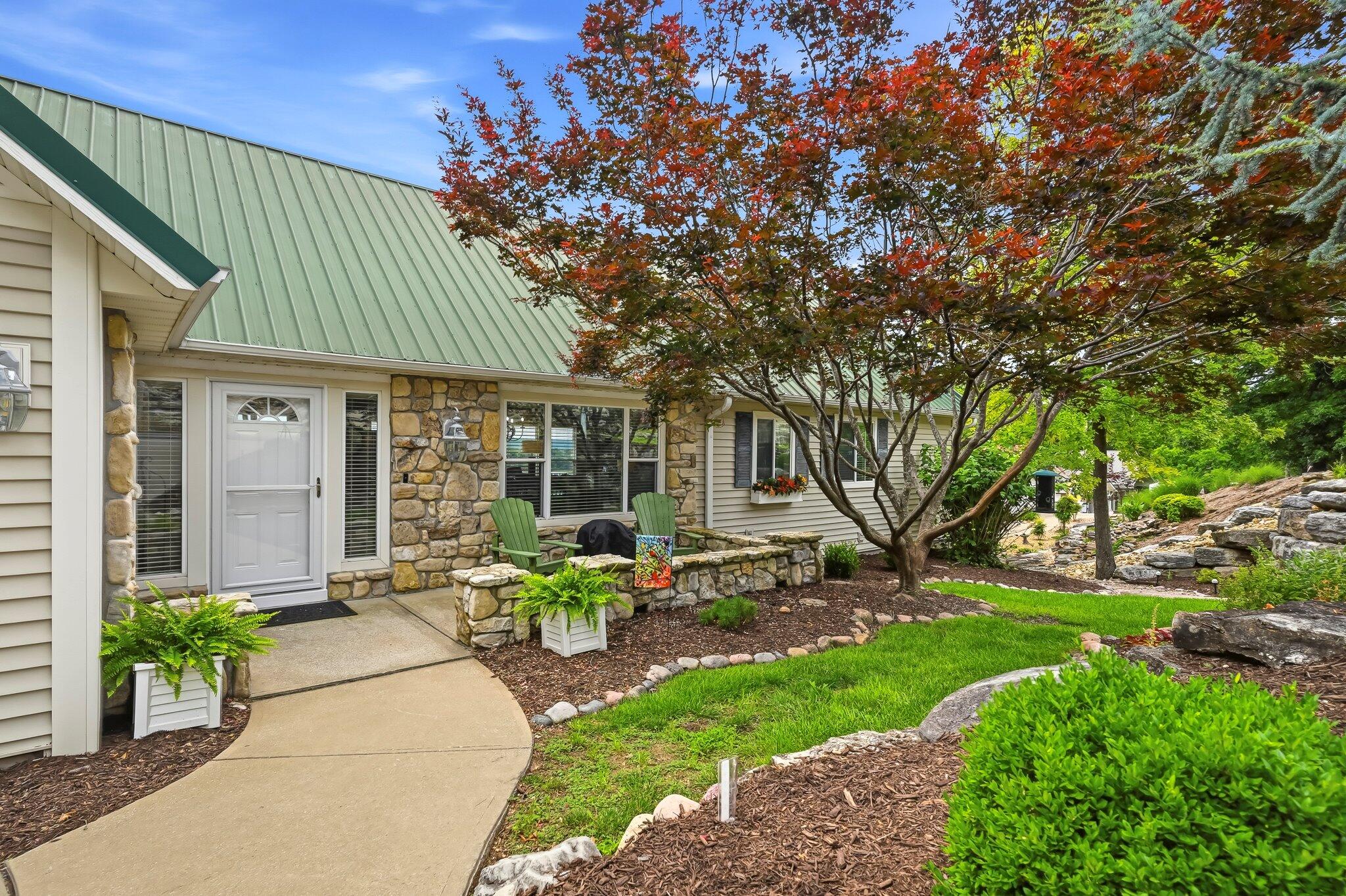 Photo 3 - Residential for sale – 464  Slane Chapel Road  Branson West, MO