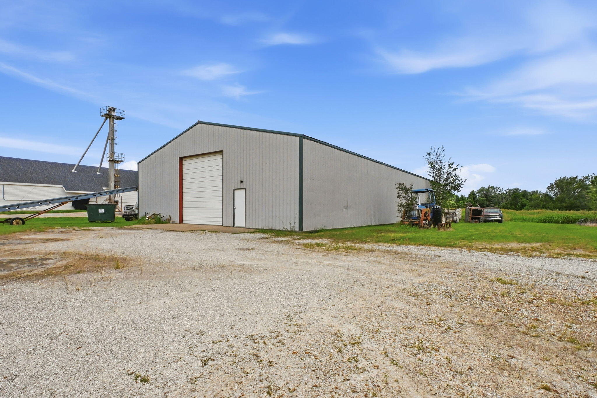 Photo 7 - Commercial Sale for sale – 13200 S Hwy 39   Stockton, MO