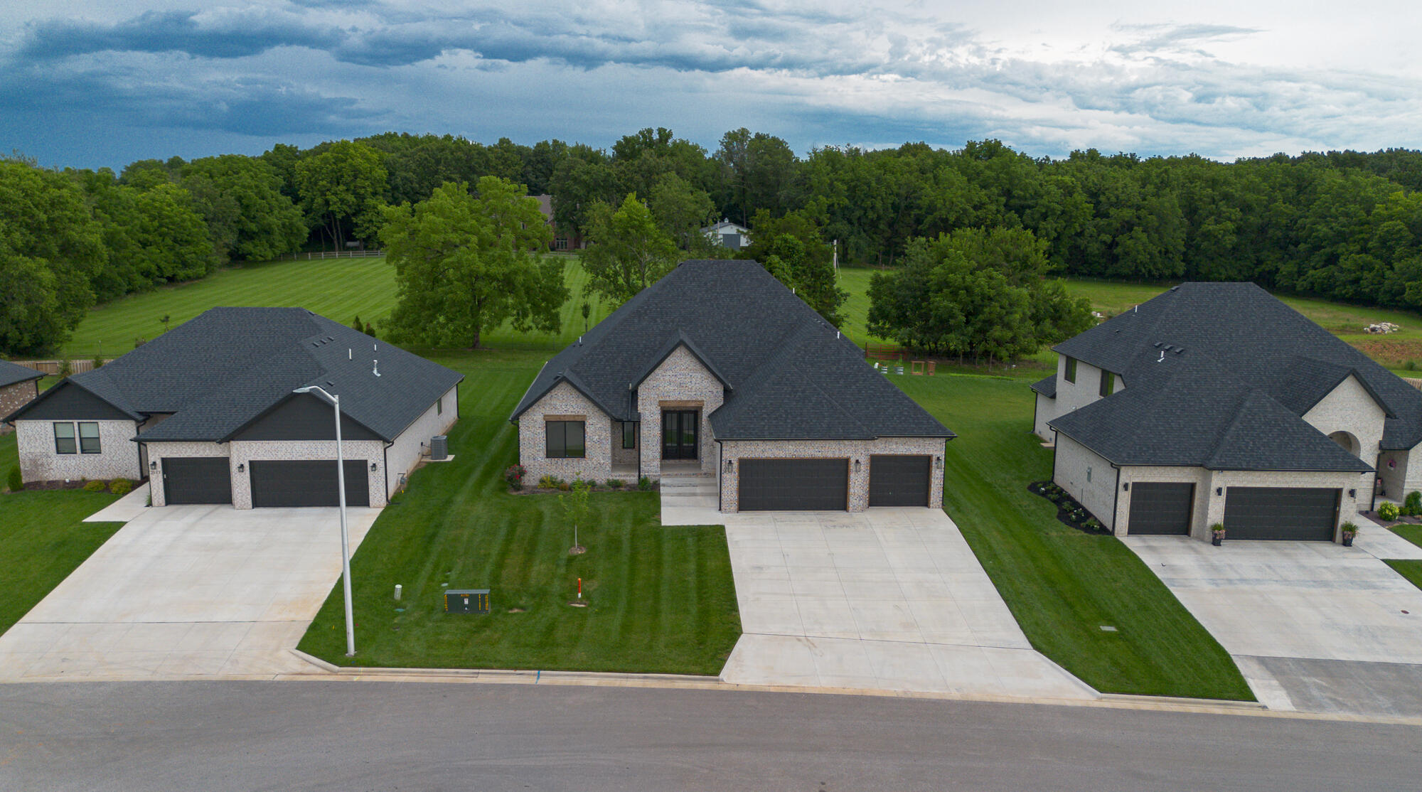 Photo 42 - Residential for sale – 2105 N Silver Charm Avenue  Springfield, MO