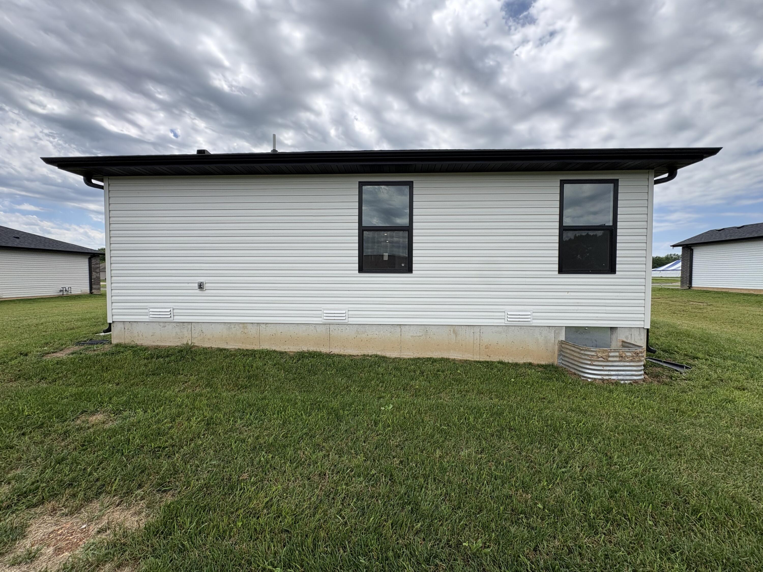 Photo 11 - Residential for sale – 414 N Cherokee Trail  Clever, MO