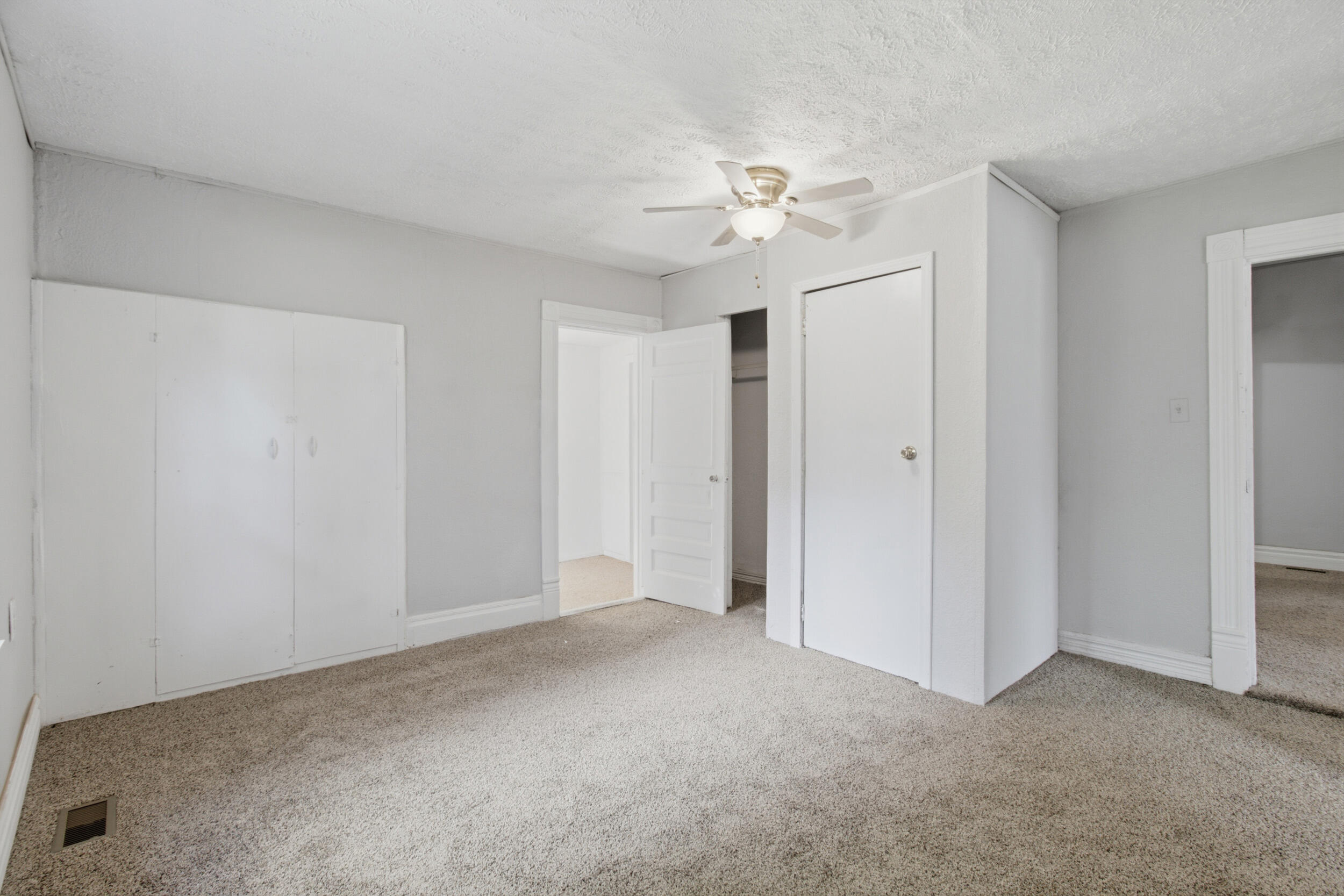 Photo 14 - Residential for sale – 114 E College Street  Aurora, MO