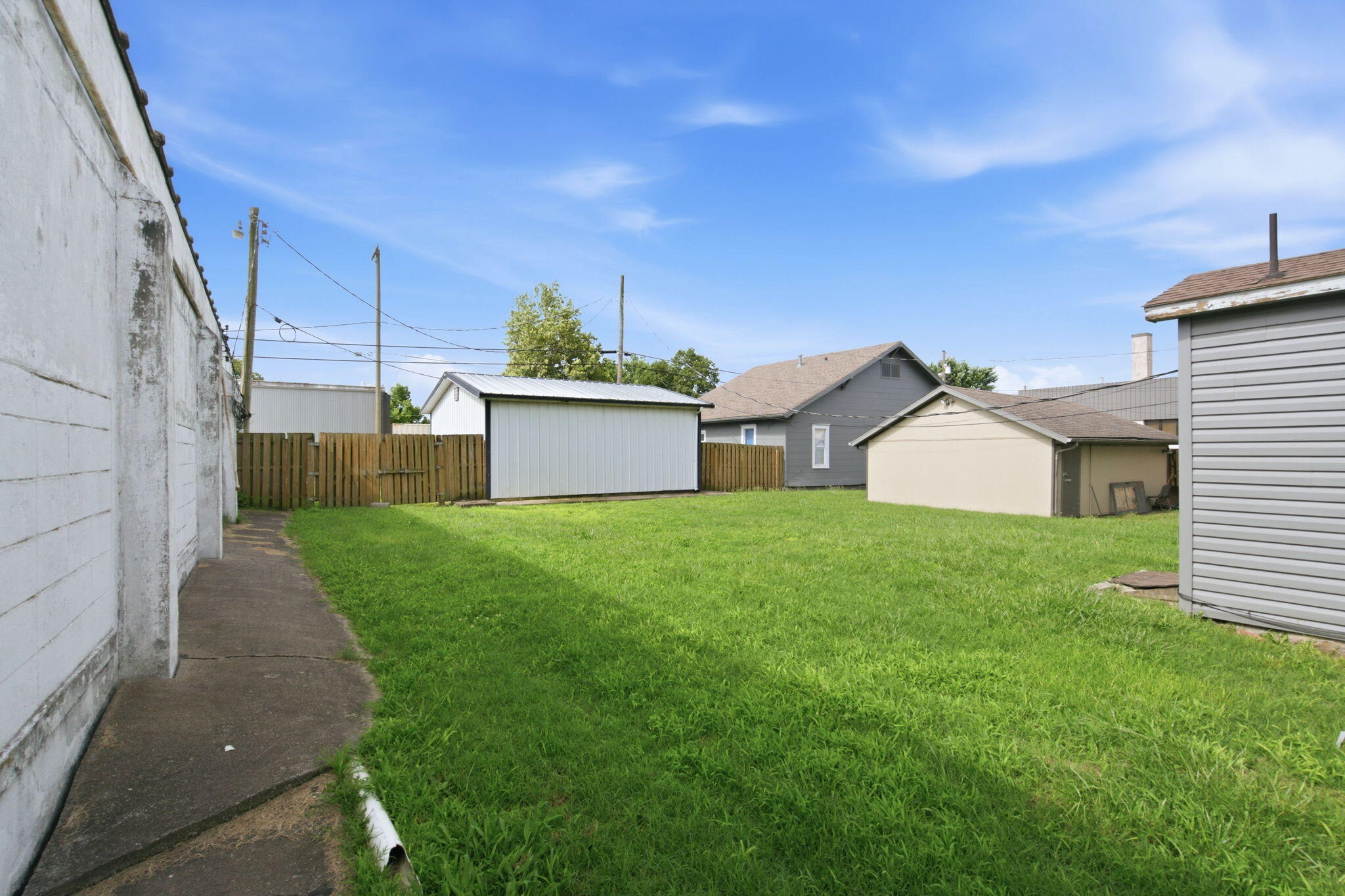Photo 18 - Residential Income for sale – 36 W Olive Street  Aurora, MO