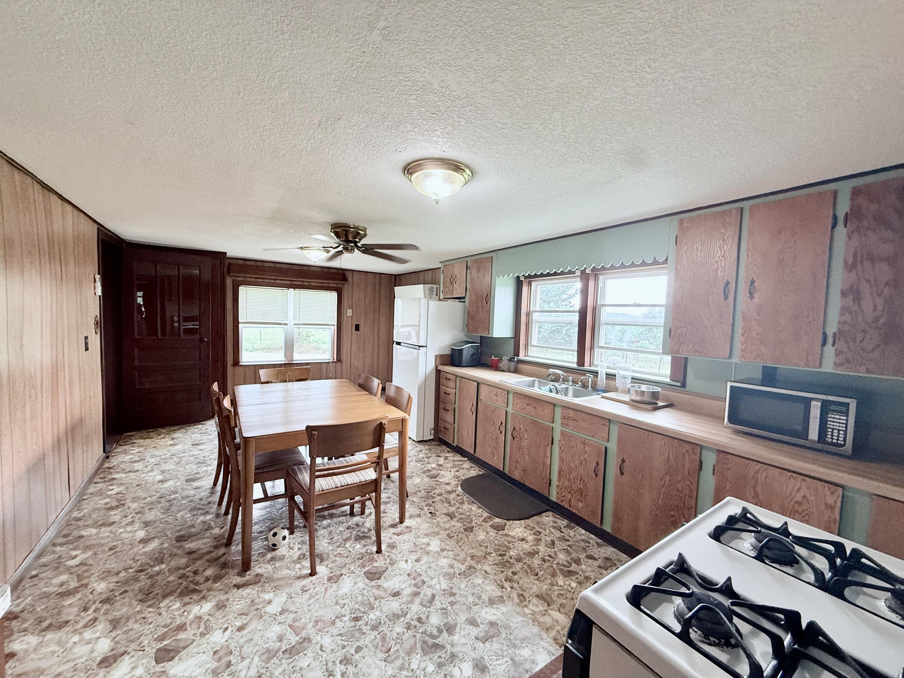 Photo 8 - Residential for sale – 16311  Lebanon Road  Elk Creek, MO