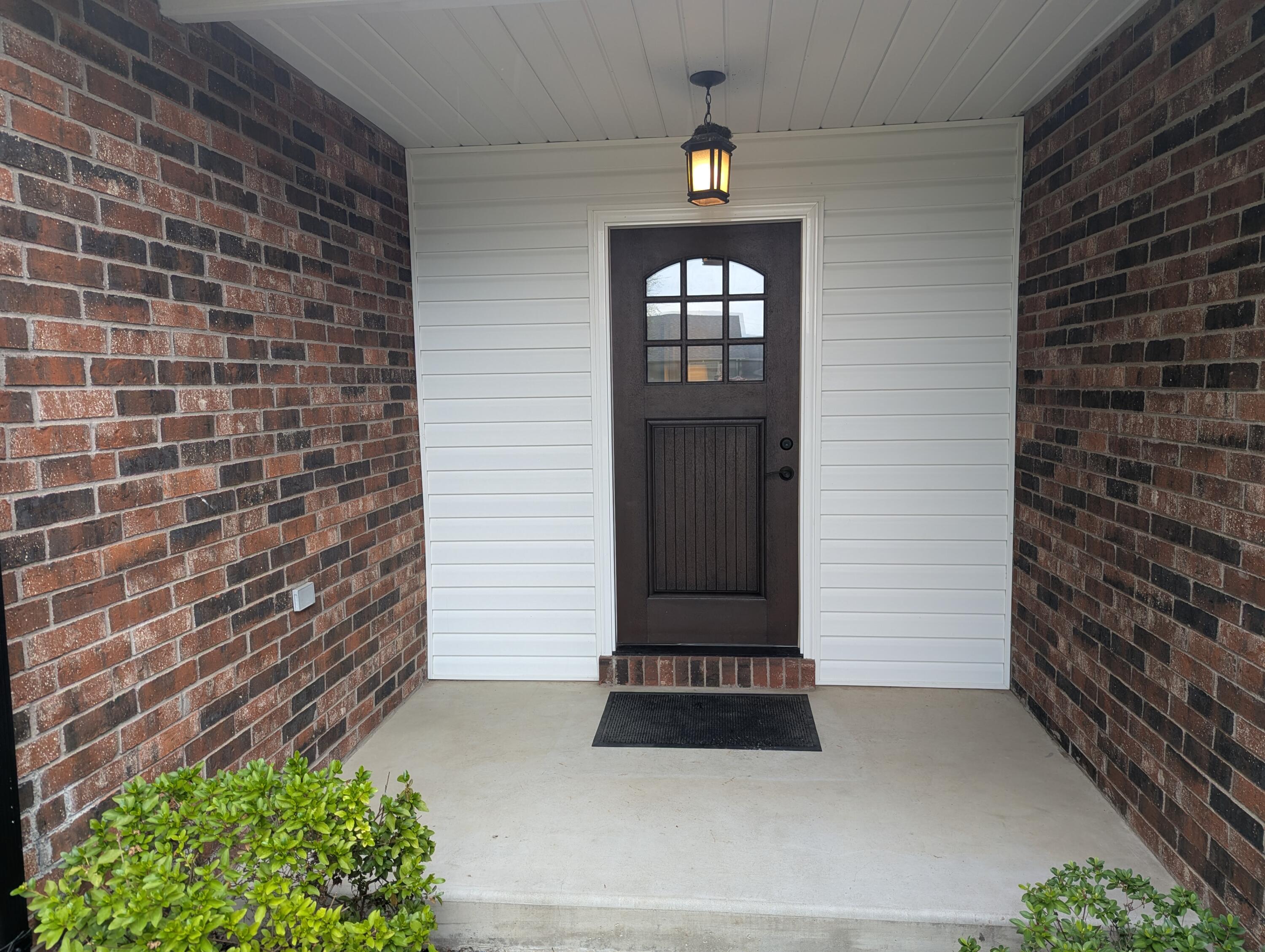 Photo 3 - Residential for sale – 671 N Russell Avenue  Bolivar, MO