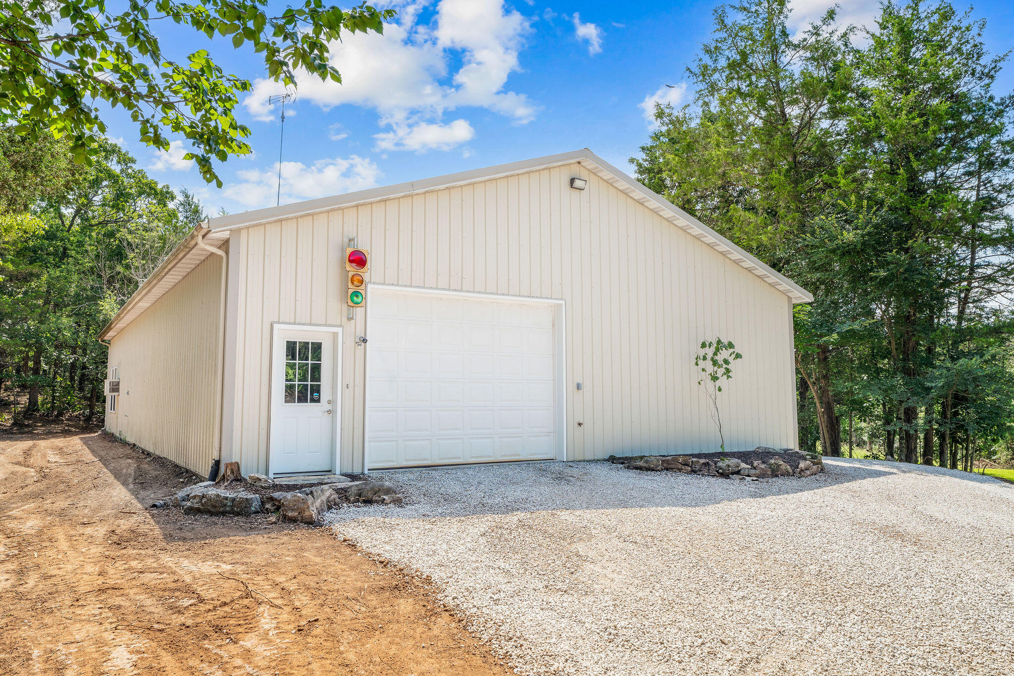 Photo 2 - Residential for sale – 330  Hendrickson School Road  Shell Knob, MO