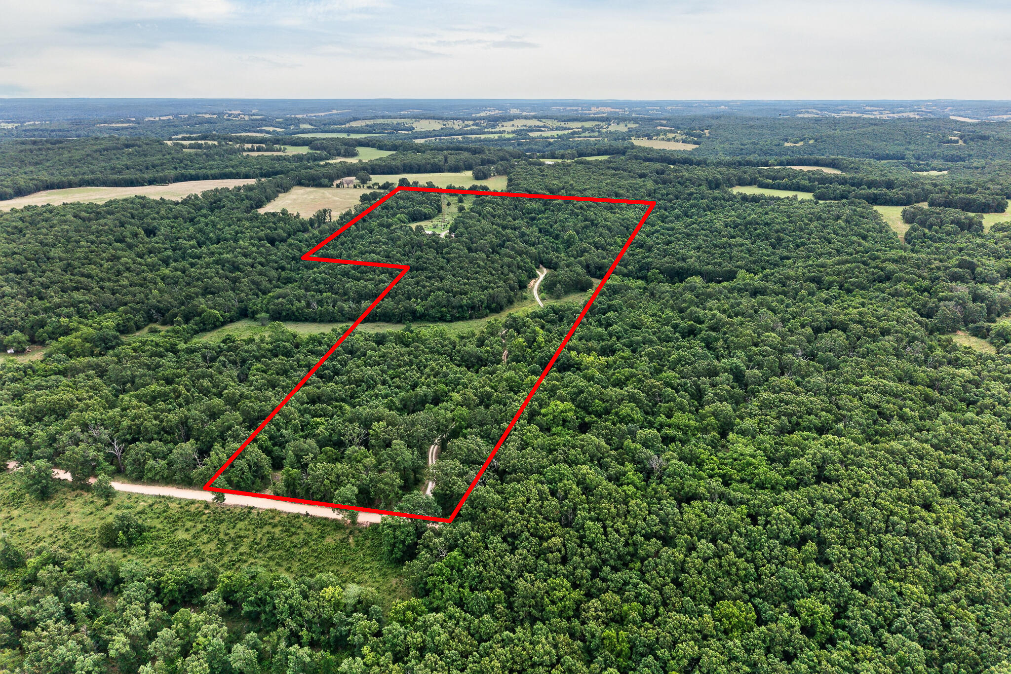 Photo 2 - Residential for sale – 5500  Hardrock Road  Hartville, MO