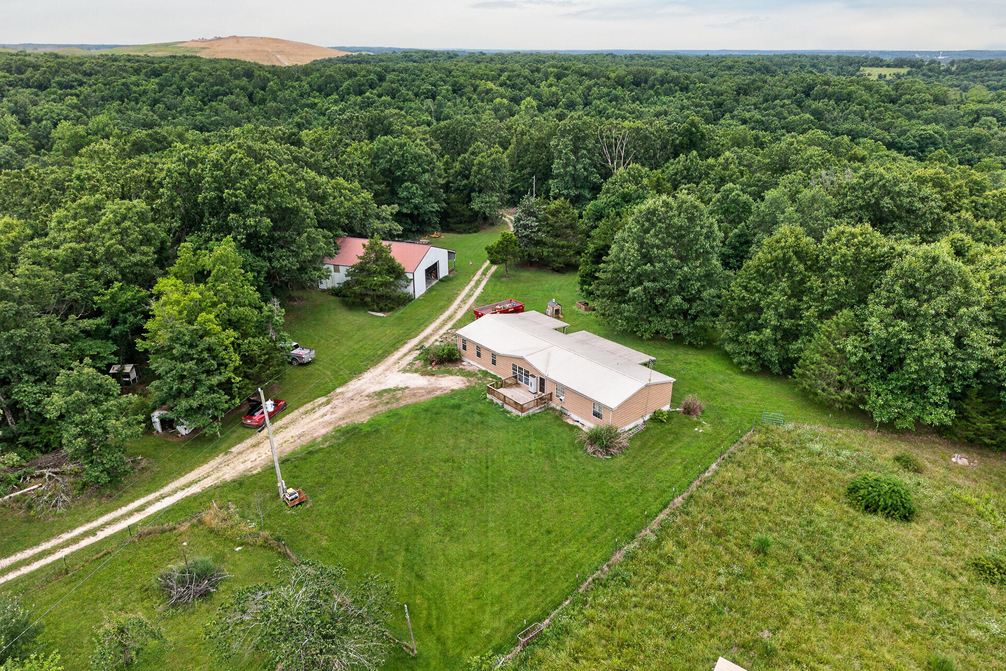 Photo 3 - Residential for sale – 5500  Hardrock Road  Hartville, MO