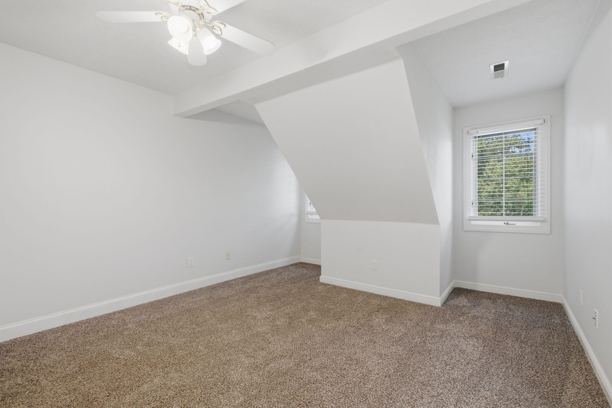 Photo 32 - Residential for sale – 1628 S Charing Road  Springfield, MO