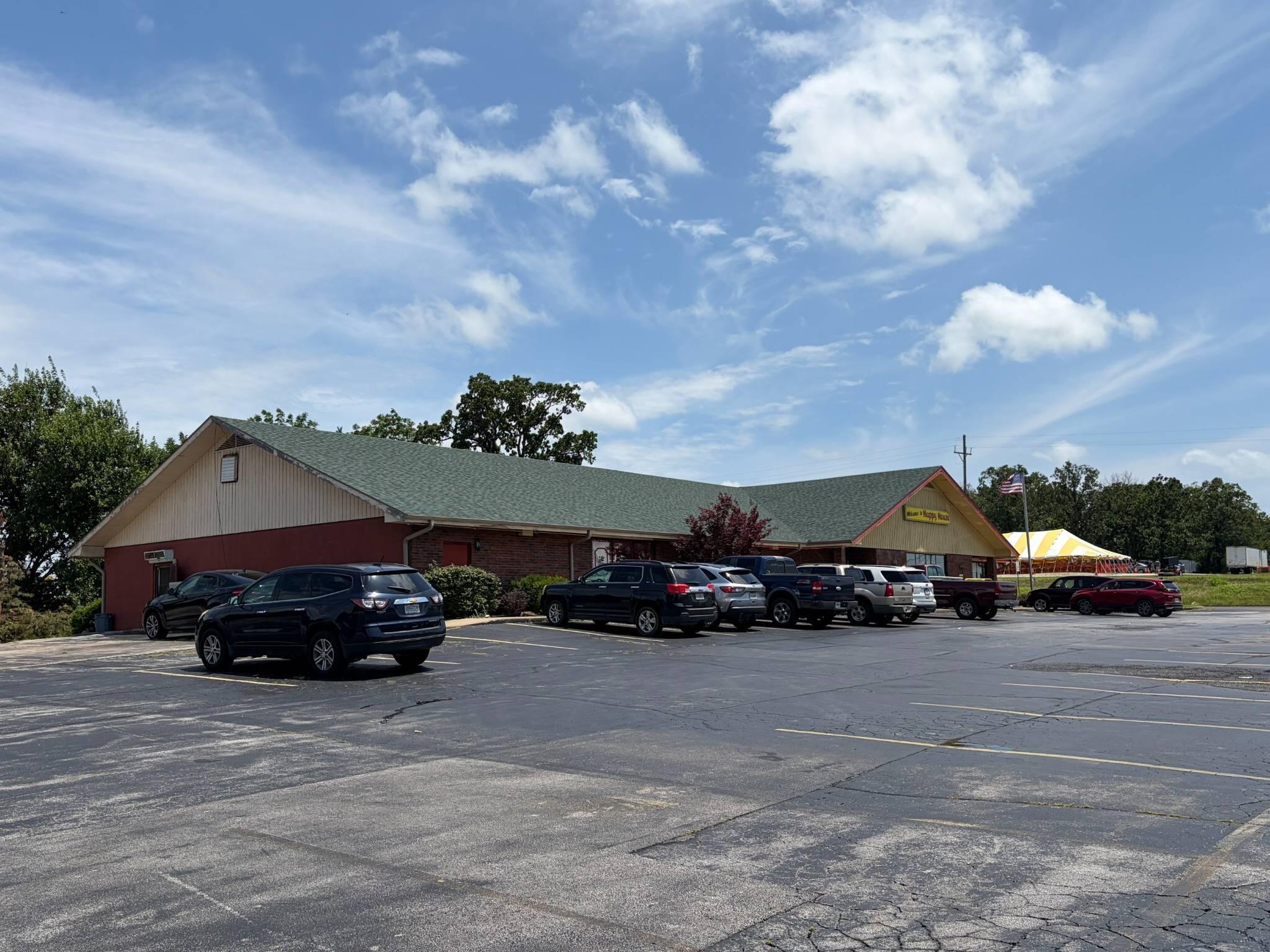 Photo 33 - Commercial Sale for sale – 840  U.S. 60   Monett, MO