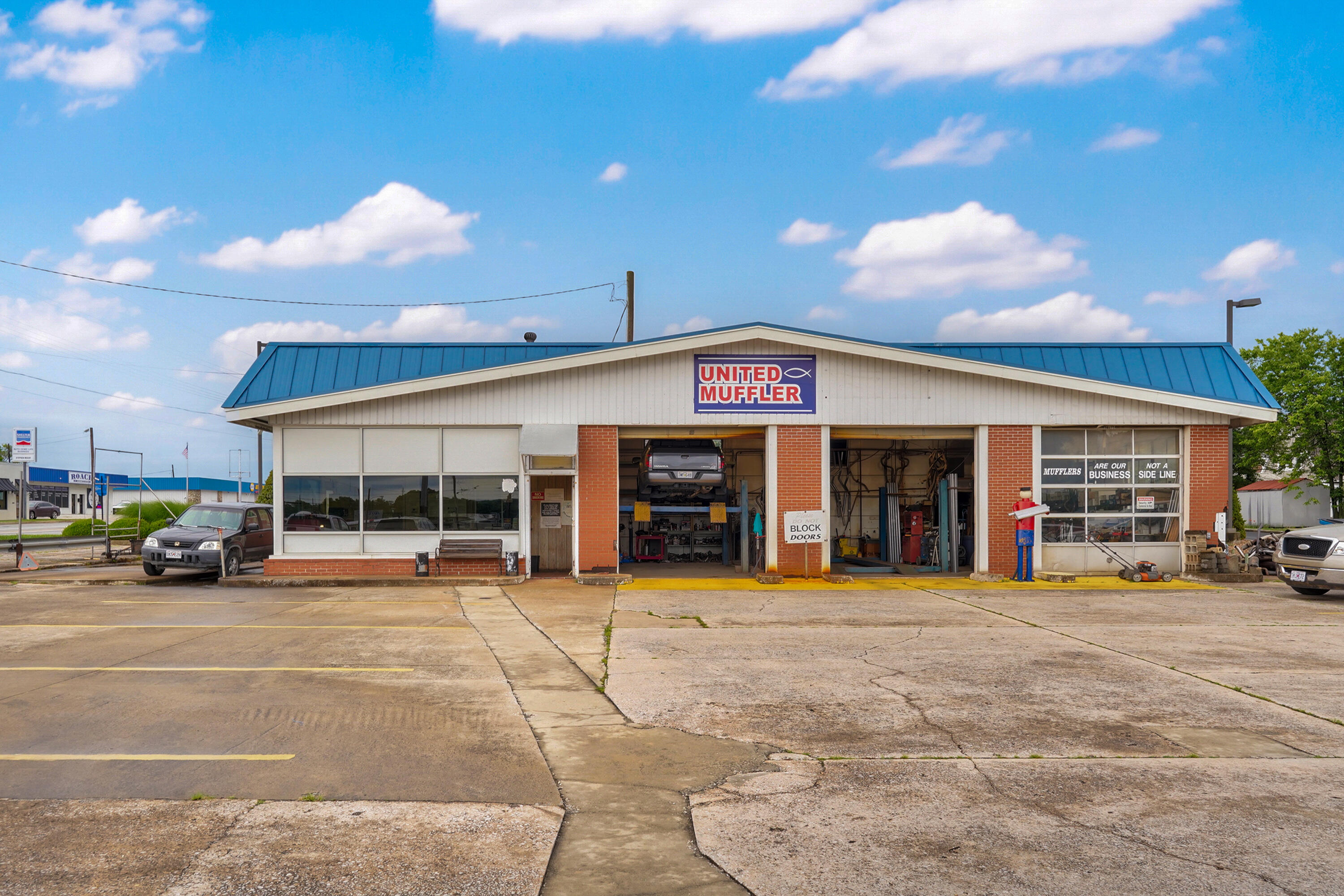 Photo 3 - Commercial Sale for sale – 328 W Central Avenue  Carthage, MO